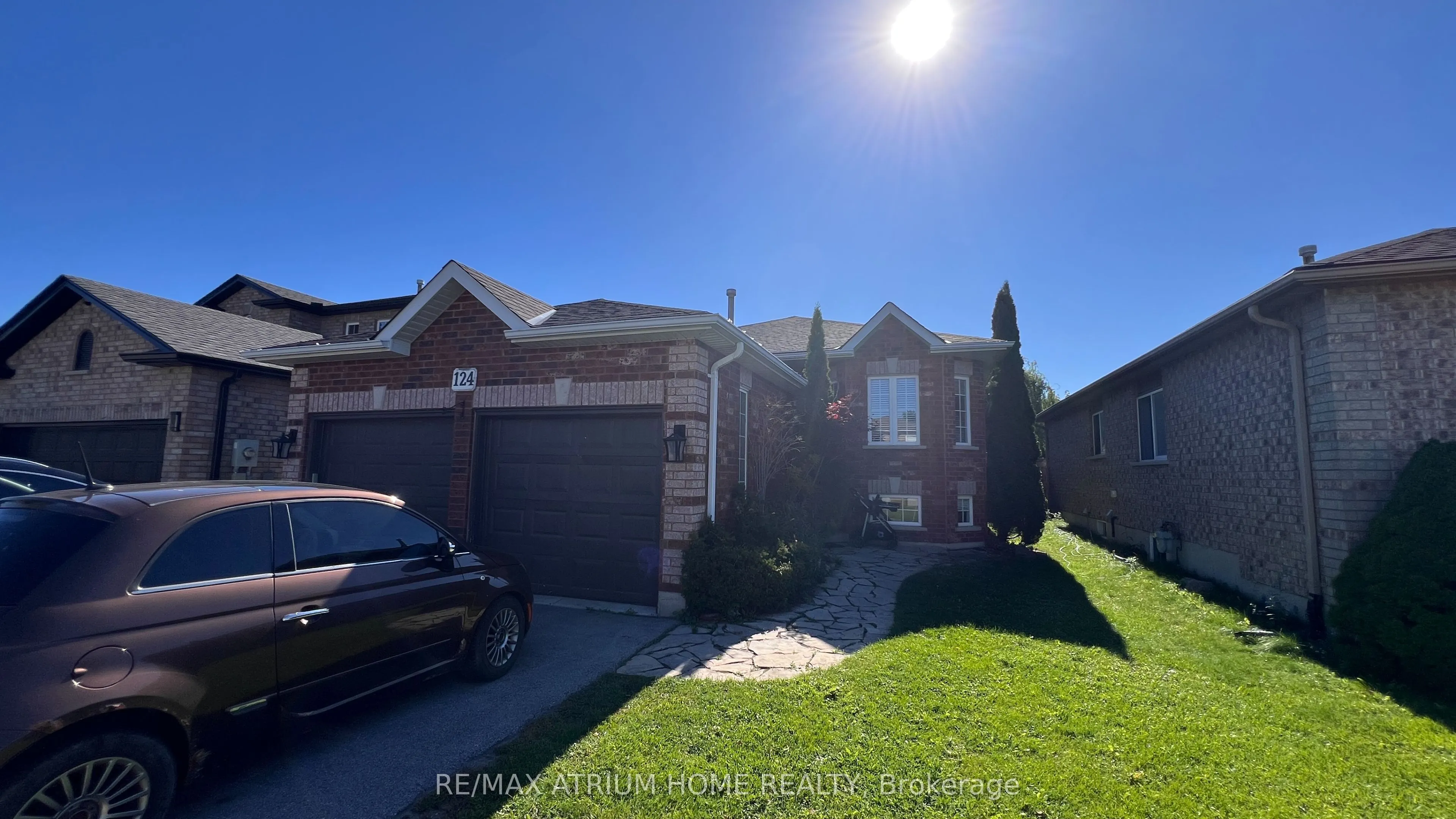 124 Monique Crescent