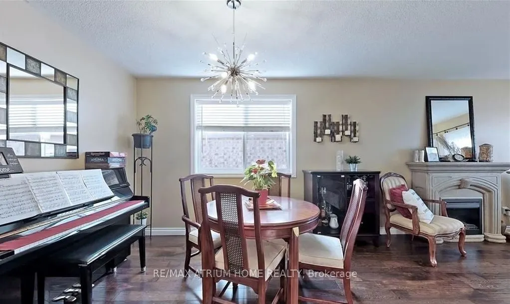 124 Monique Crescent