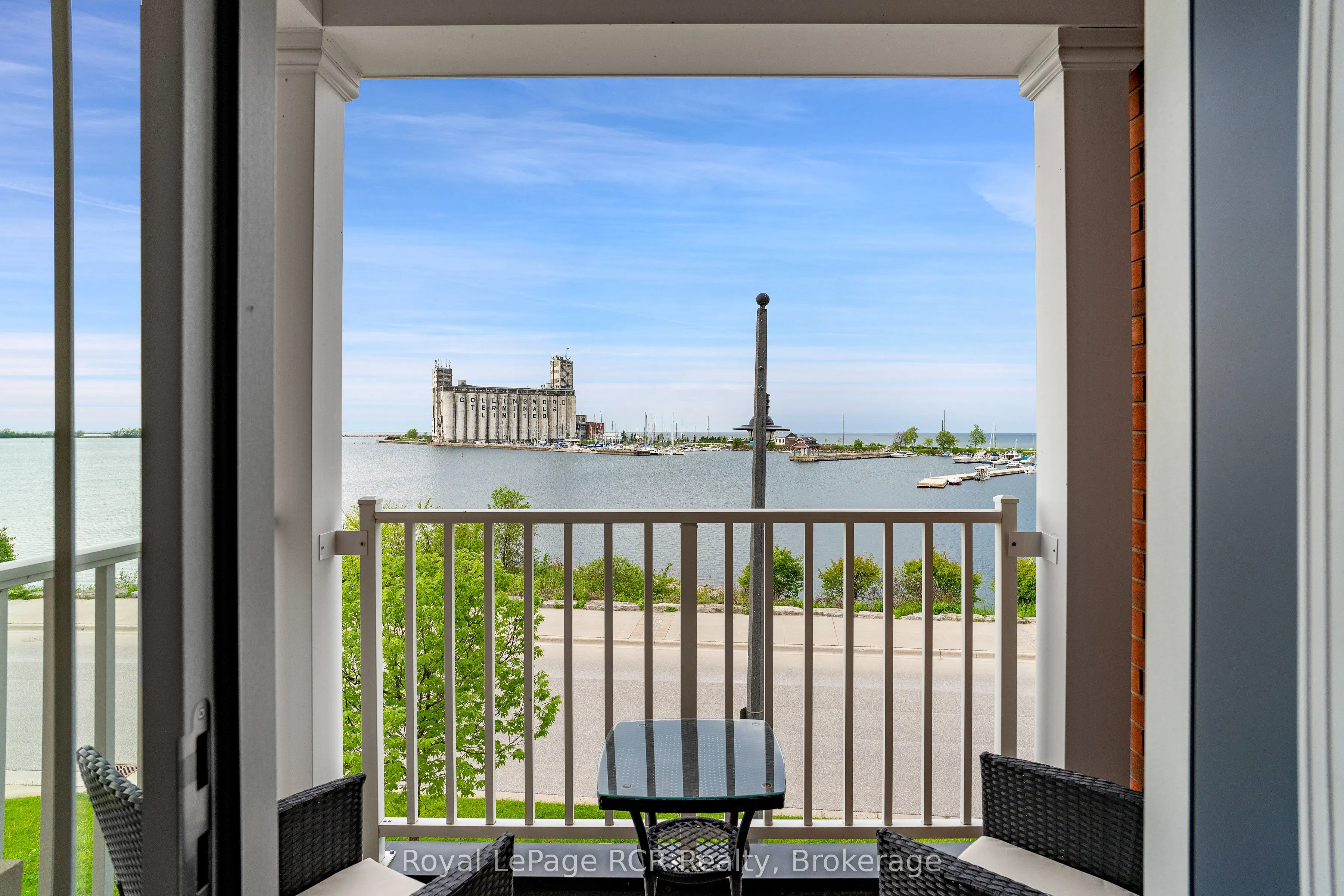 16 Wheelhouse Crescent, #8
