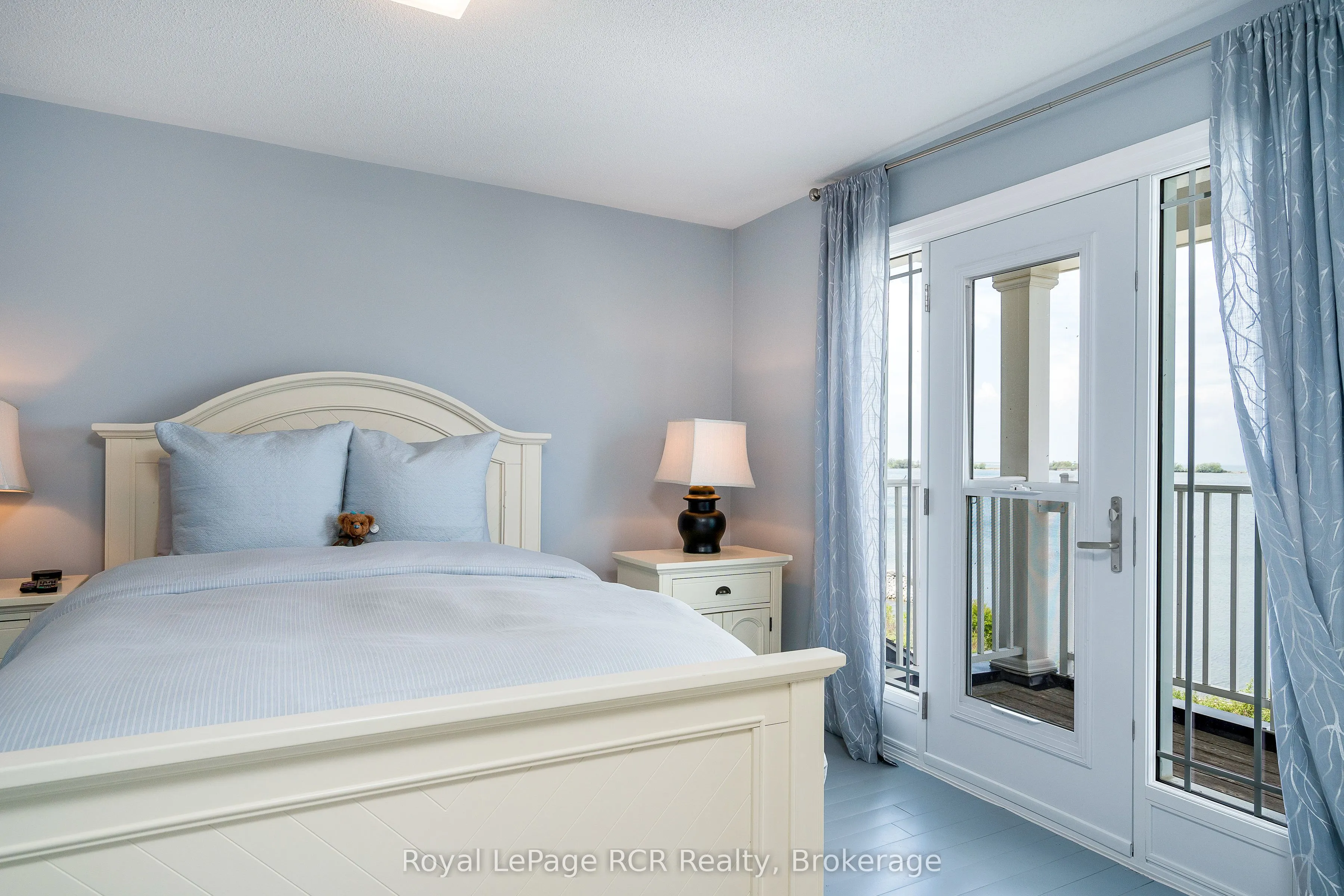 16 Wheelhouse Crescent, #8