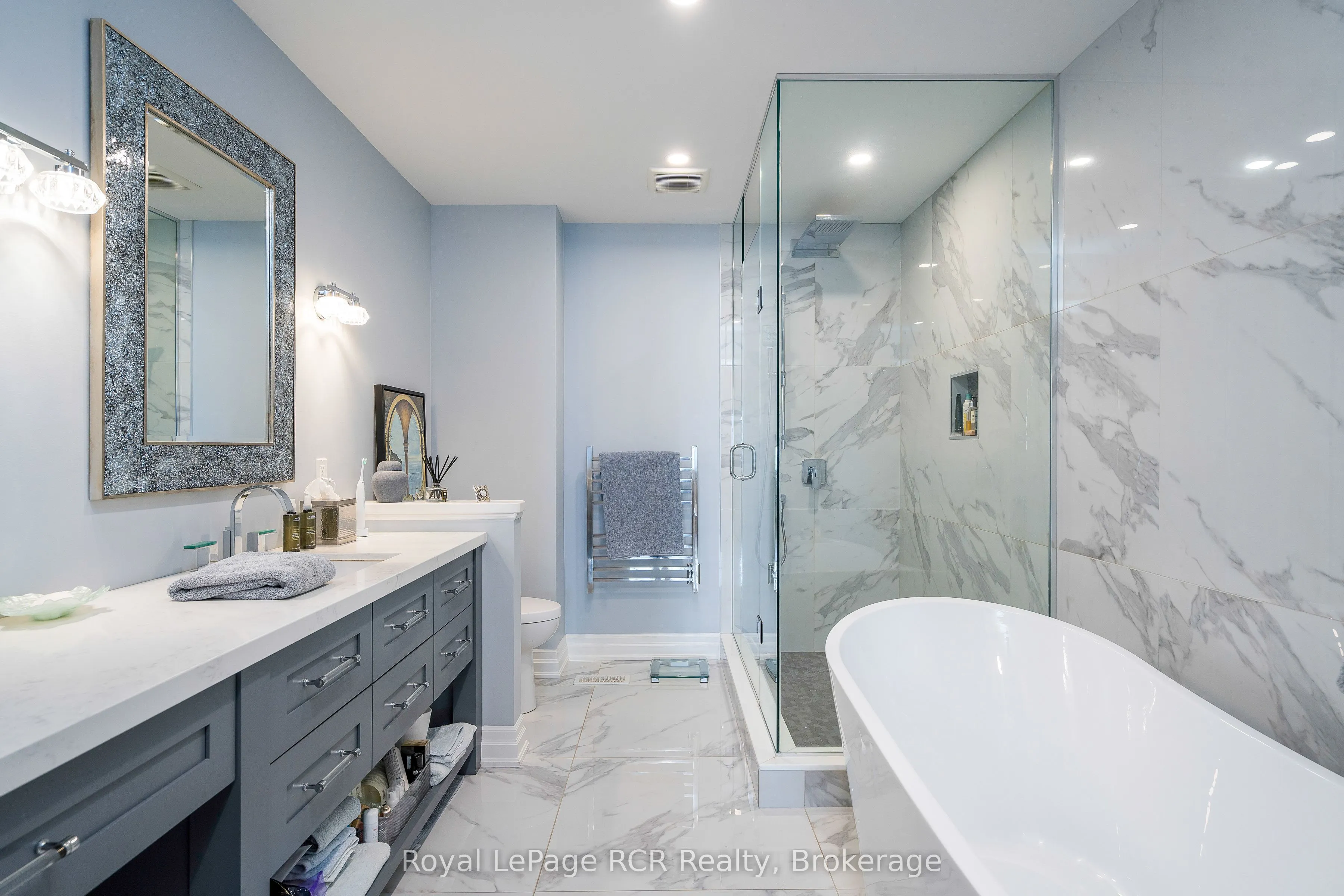 16 Wheelhouse Crescent, #8