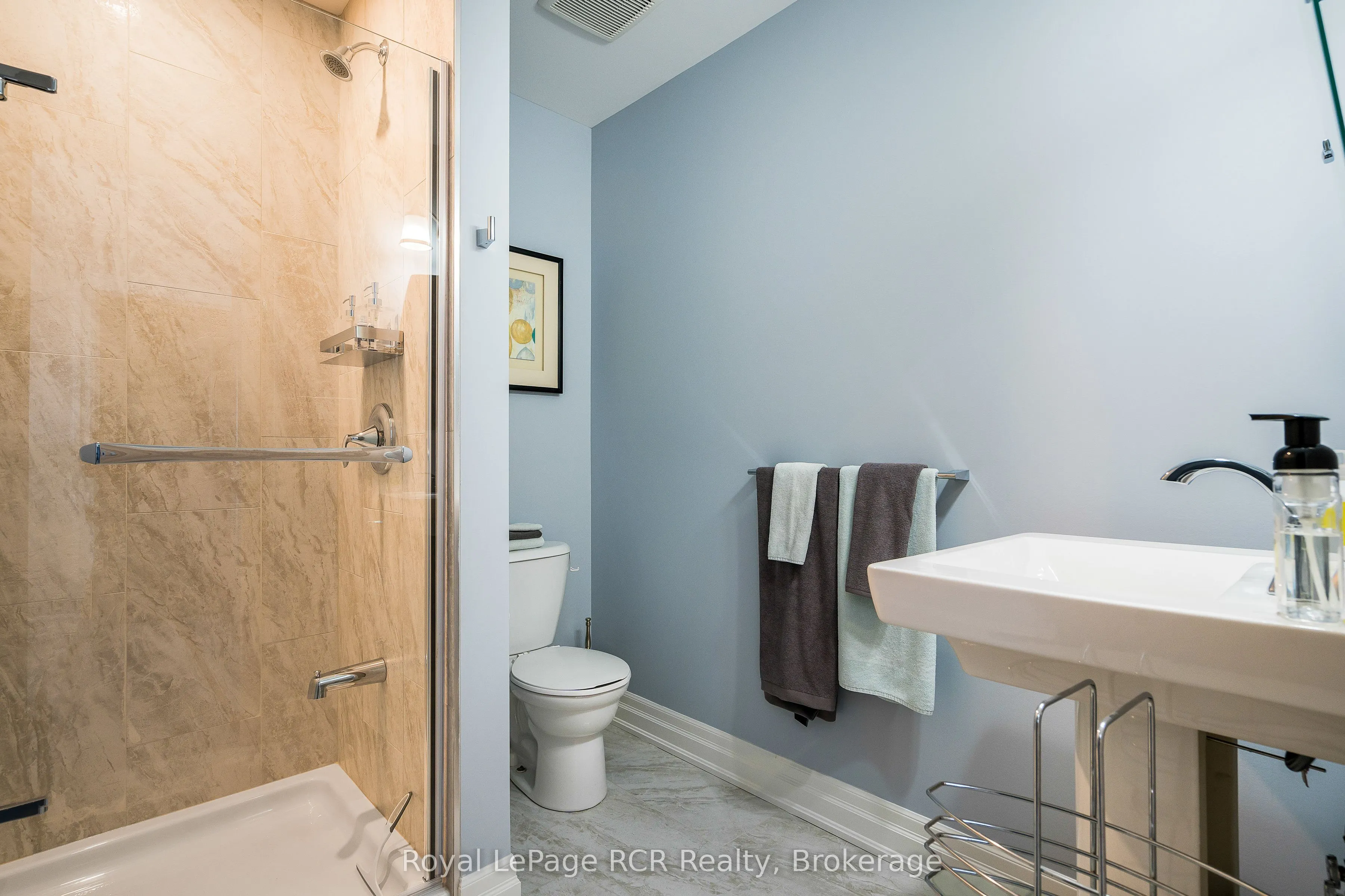 16 Wheelhouse Crescent, #8