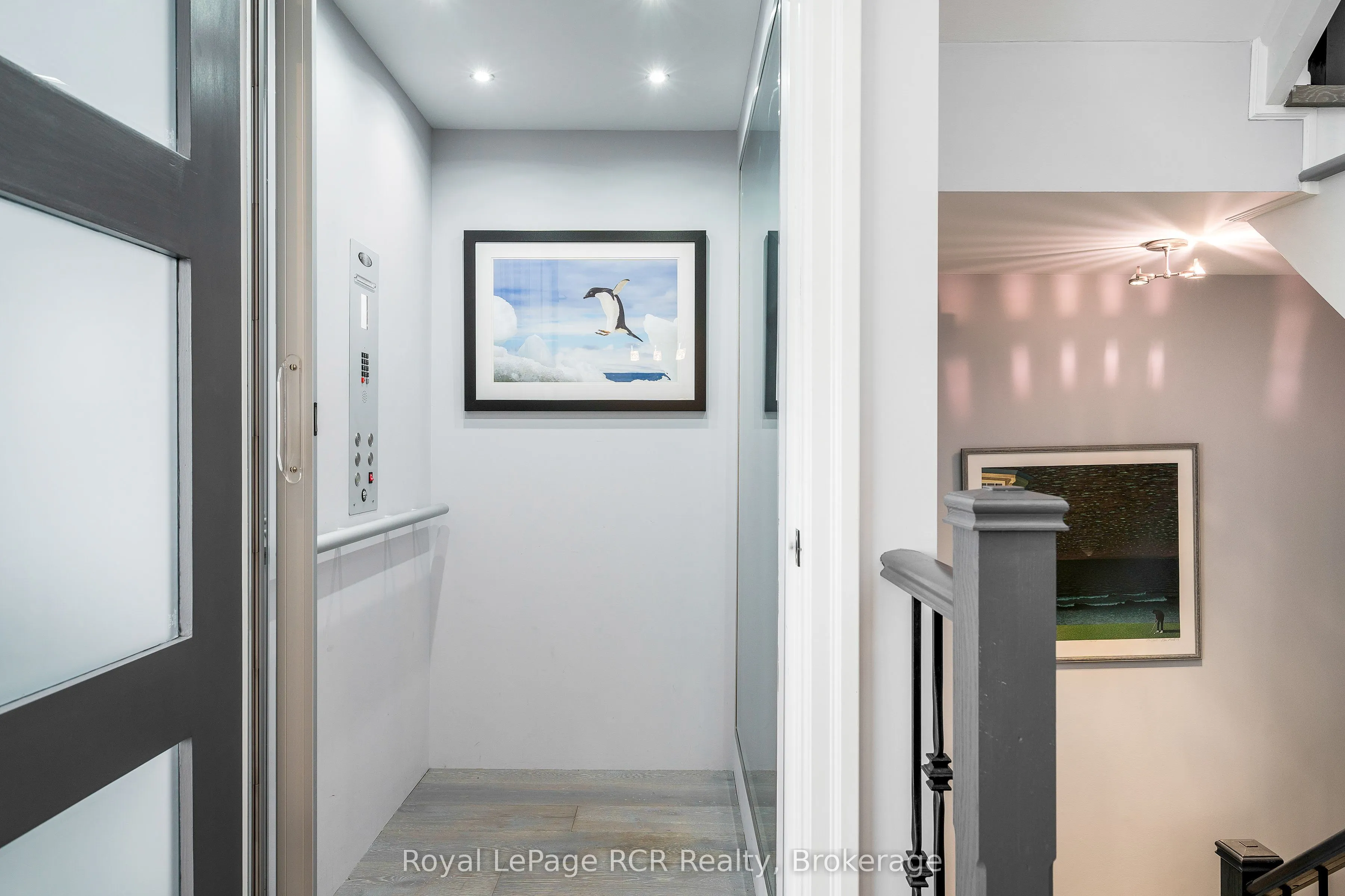 16 Wheelhouse Crescent, #8