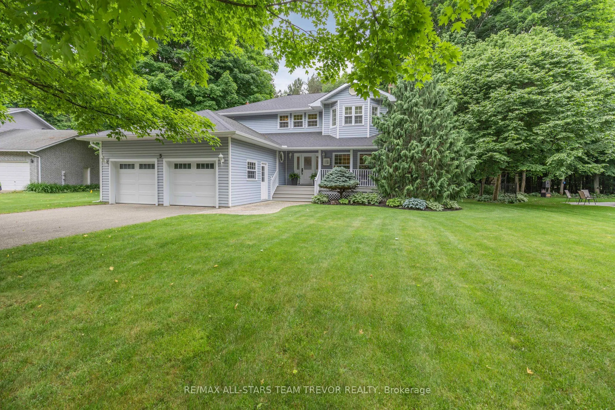 5 Bailey Crescent