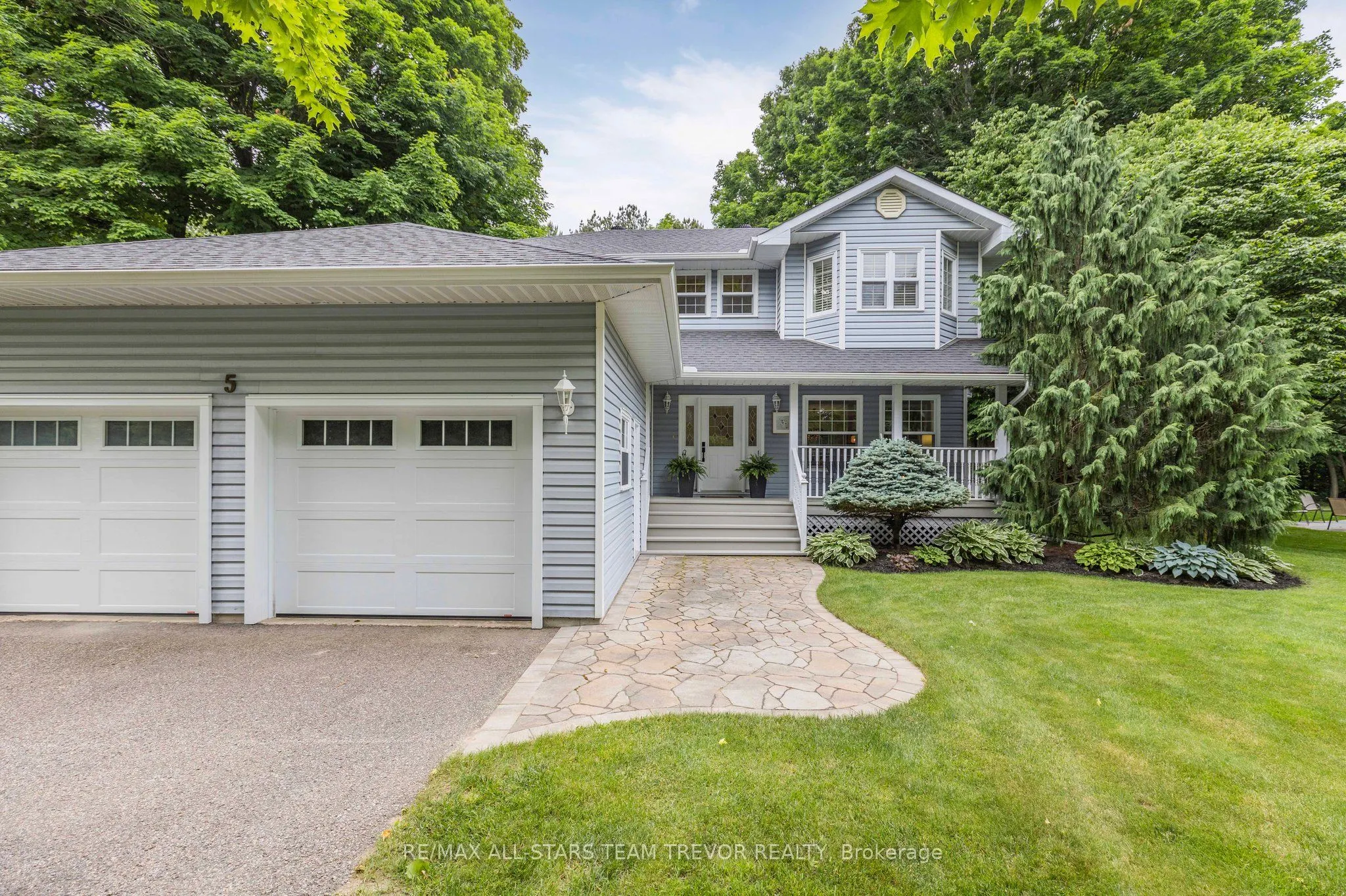 5 Bailey Crescent