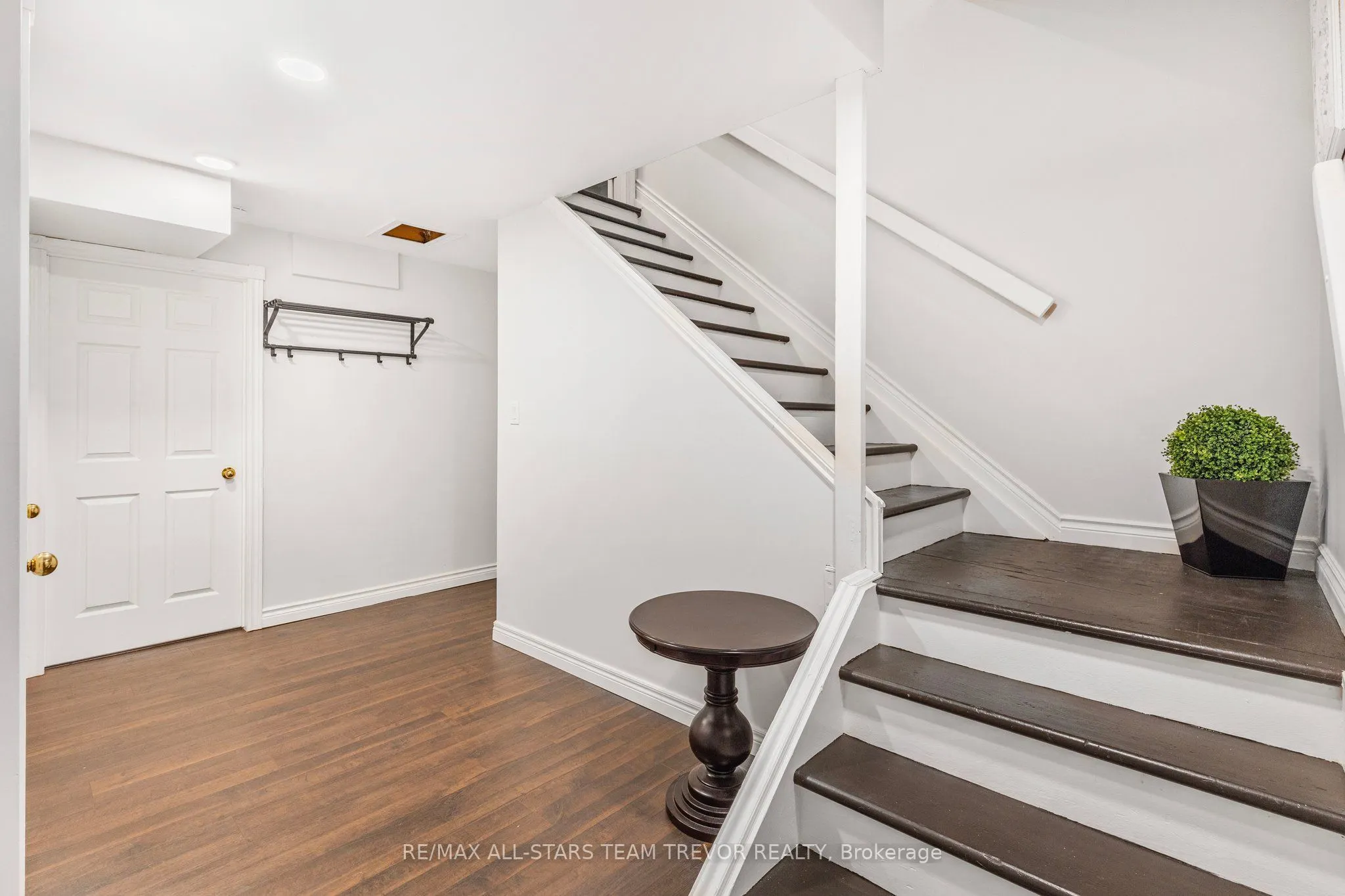 5 Bailey Crescent