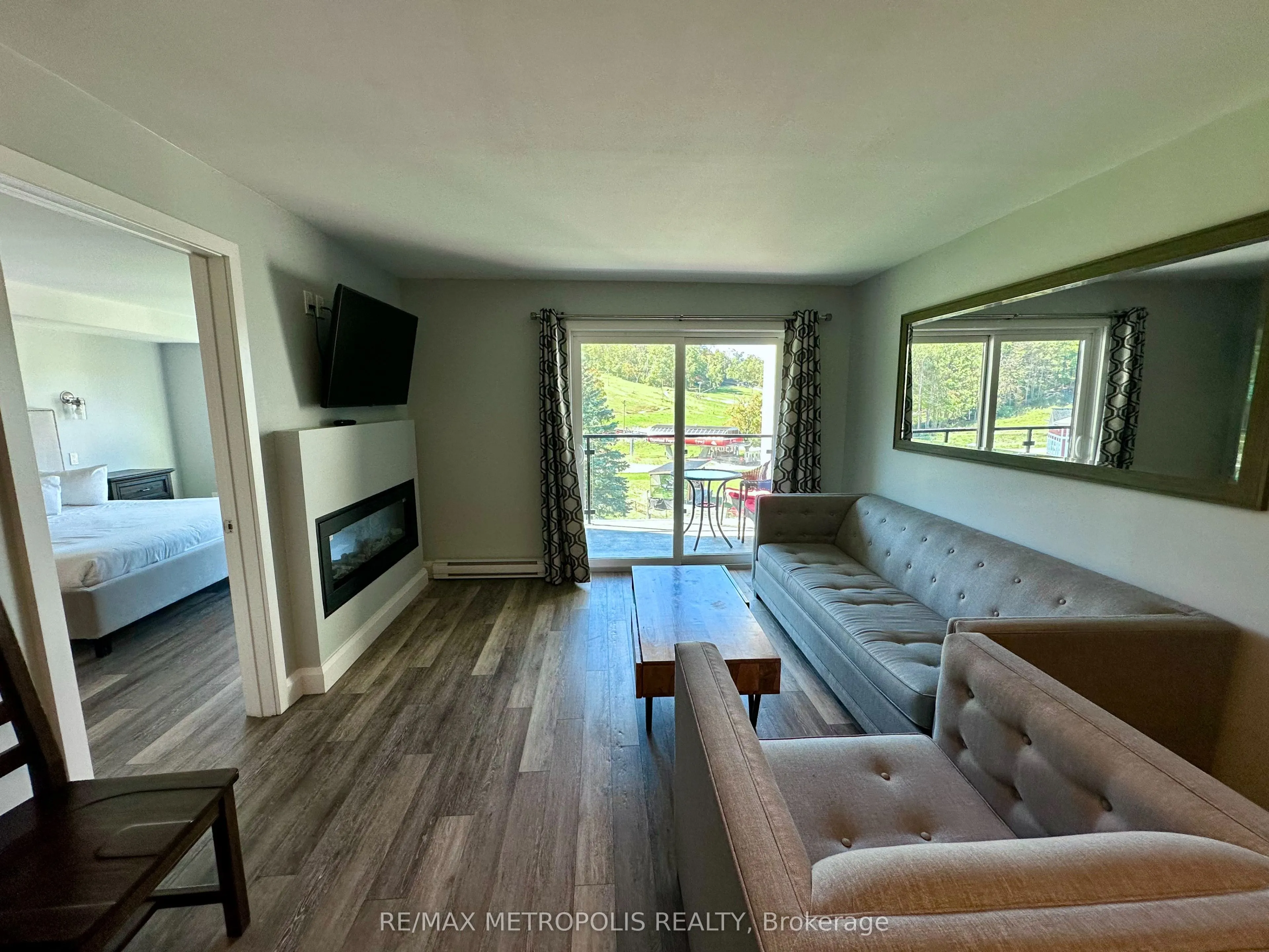 80 Horseshoe Boulevard, #301