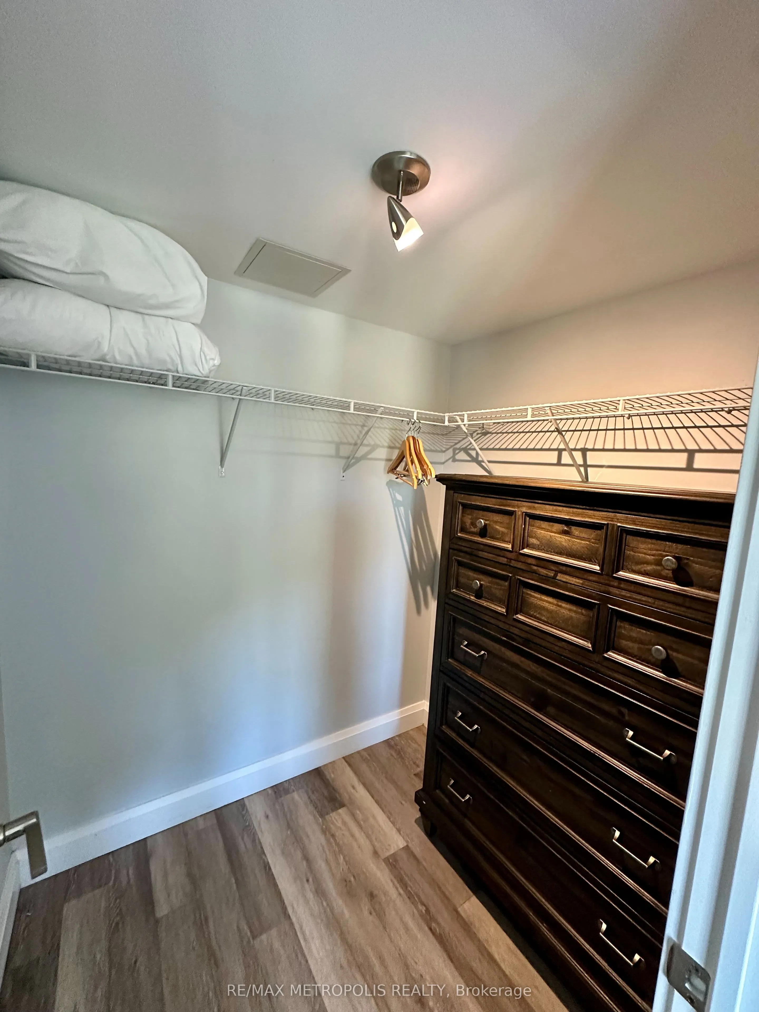 80 Horseshoe Boulevard, #301