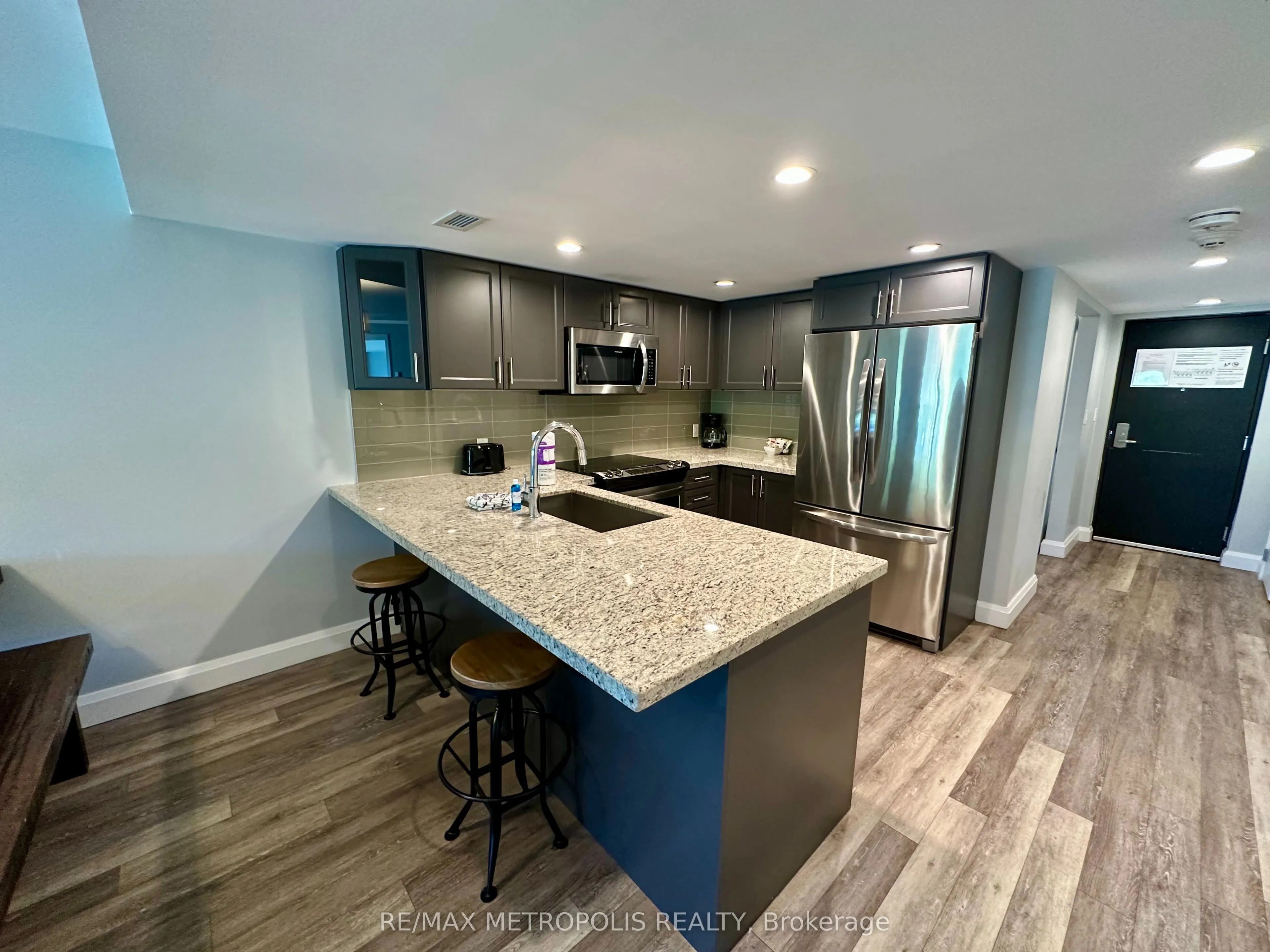80 Horseshoe Boulevard, #301