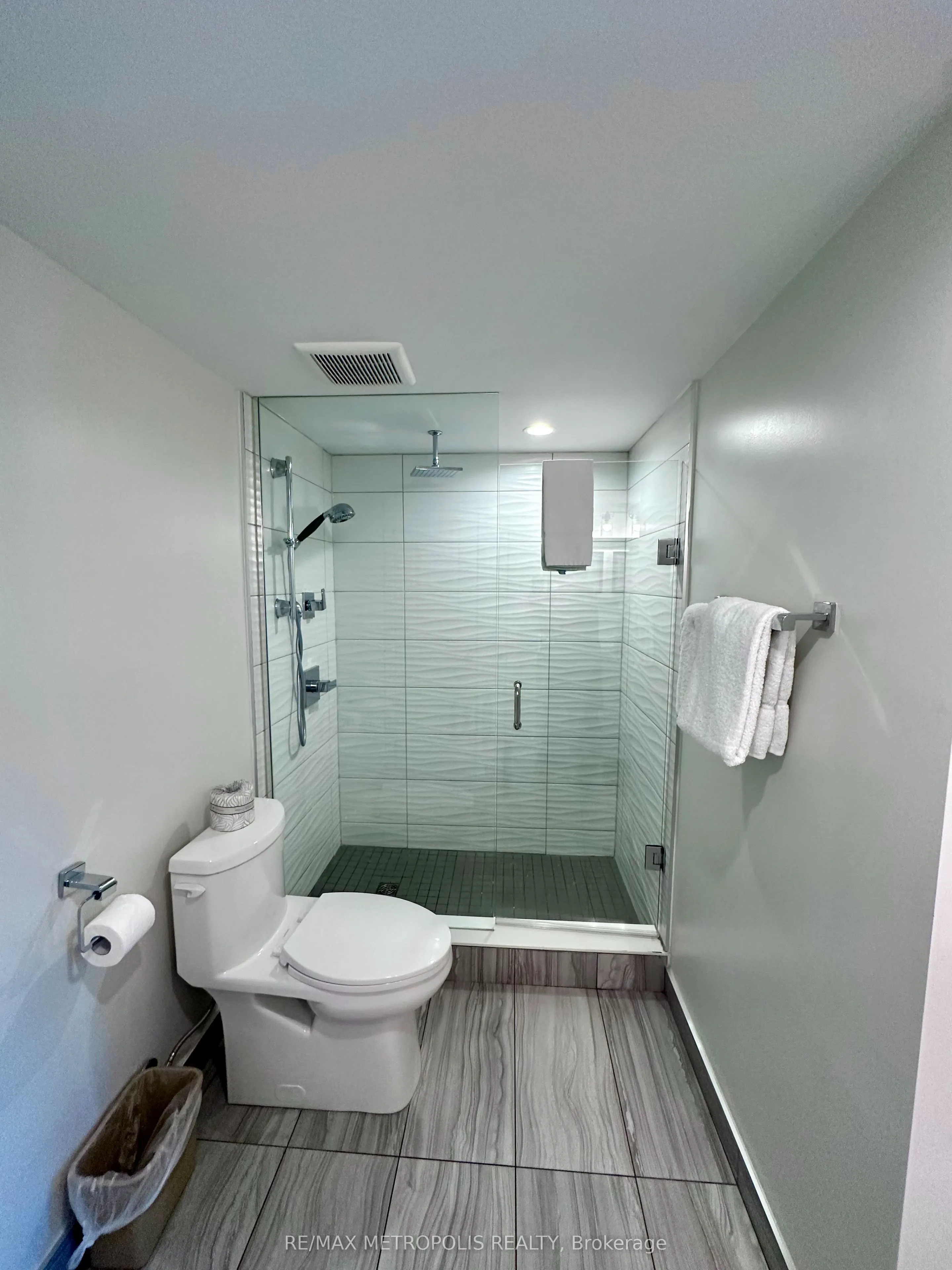 80 Horseshoe Boulevard, #301