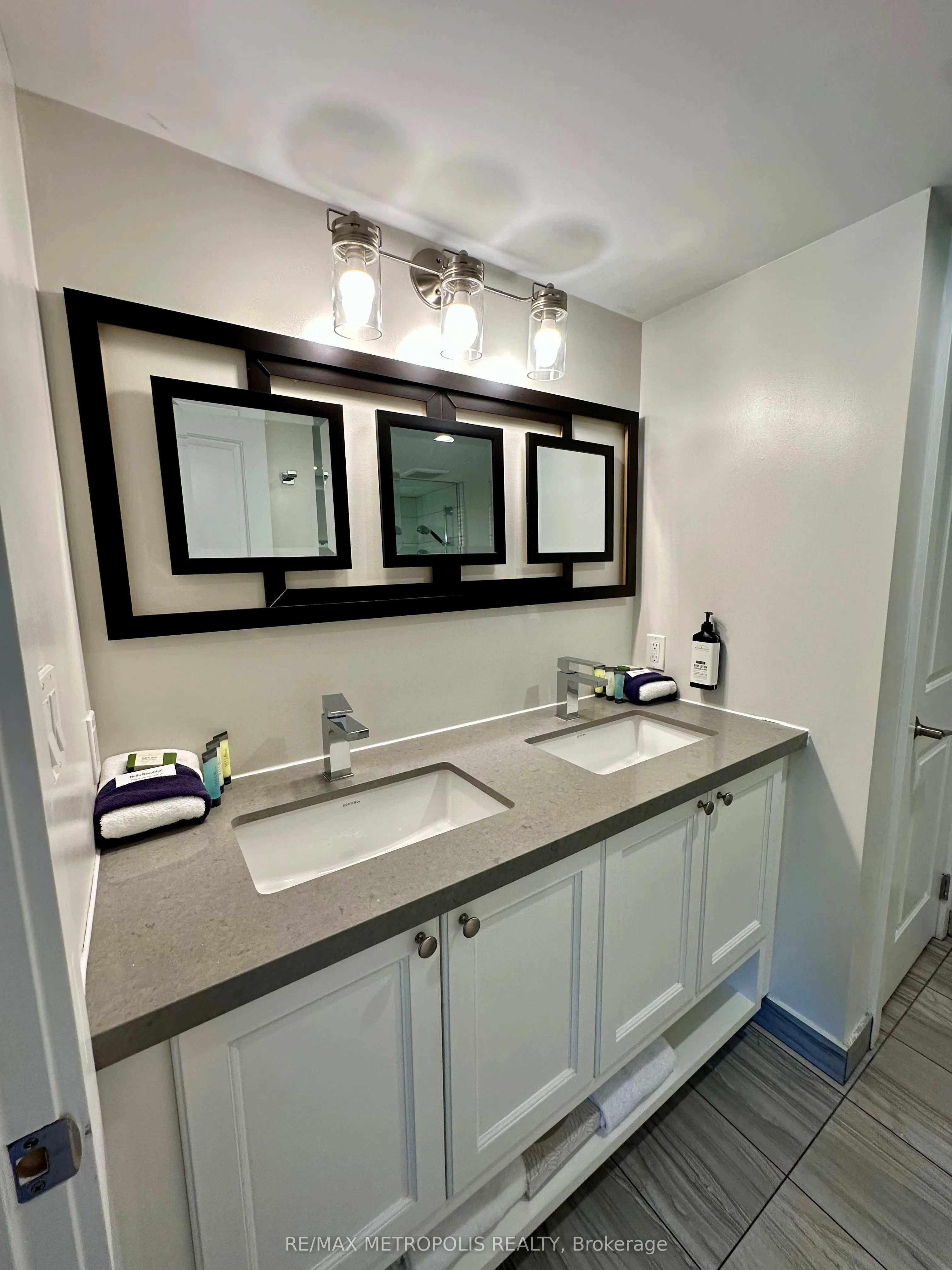 80 Horseshoe Boulevard, #301