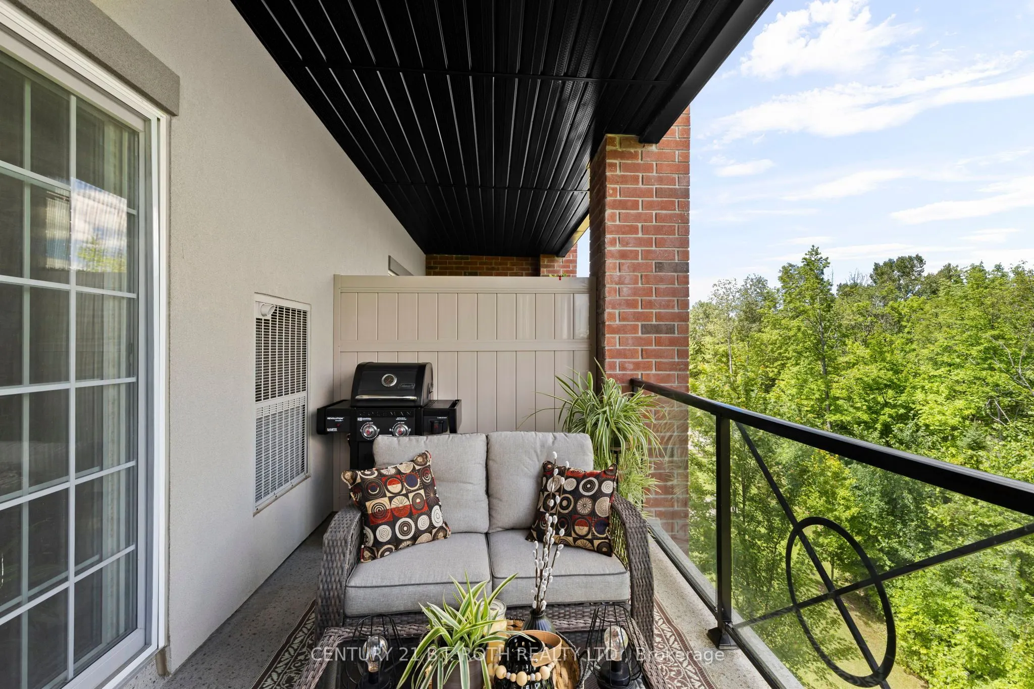 5 GREENWICH Street, #304