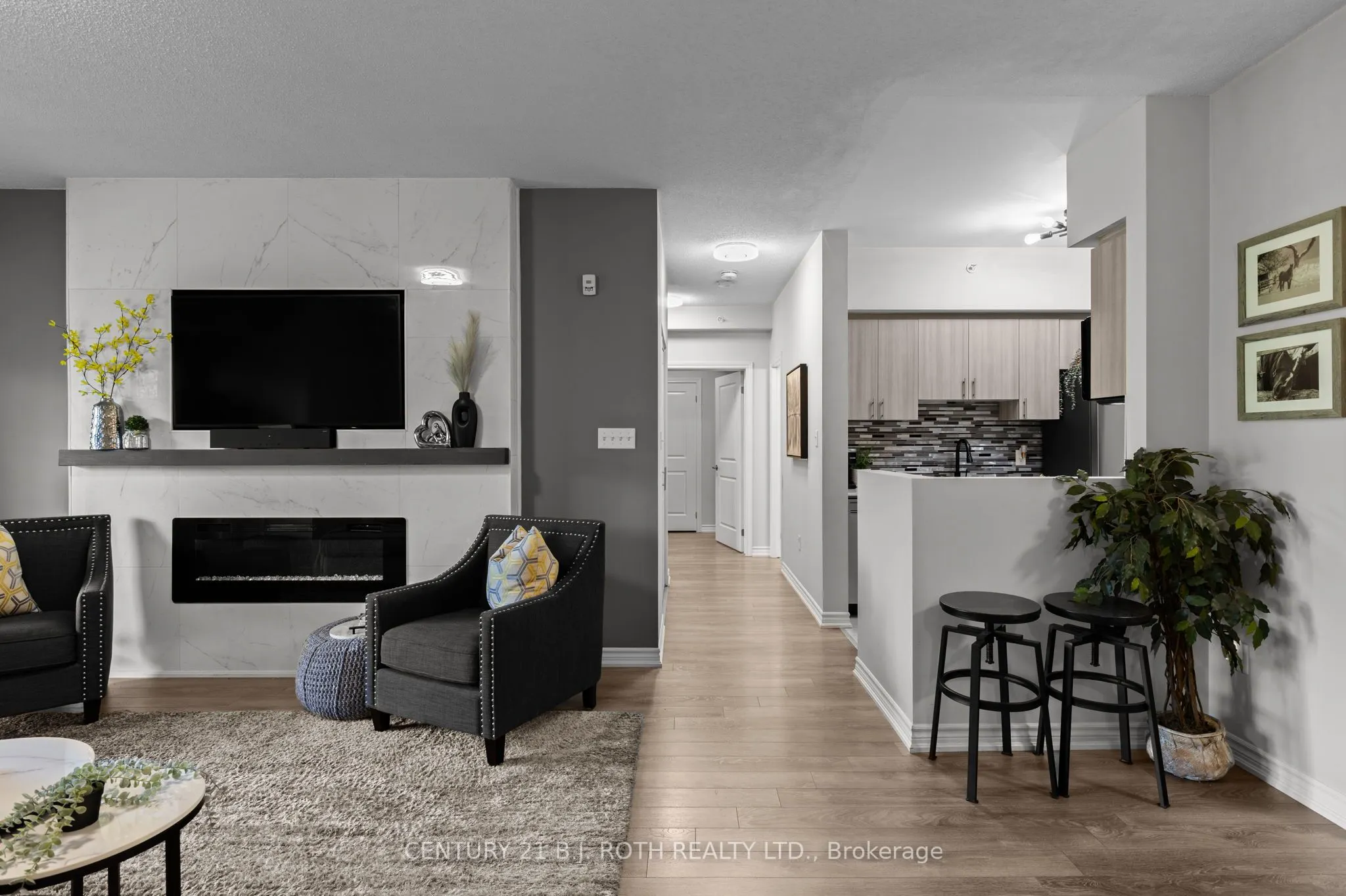 5 GREENWICH Street, #304