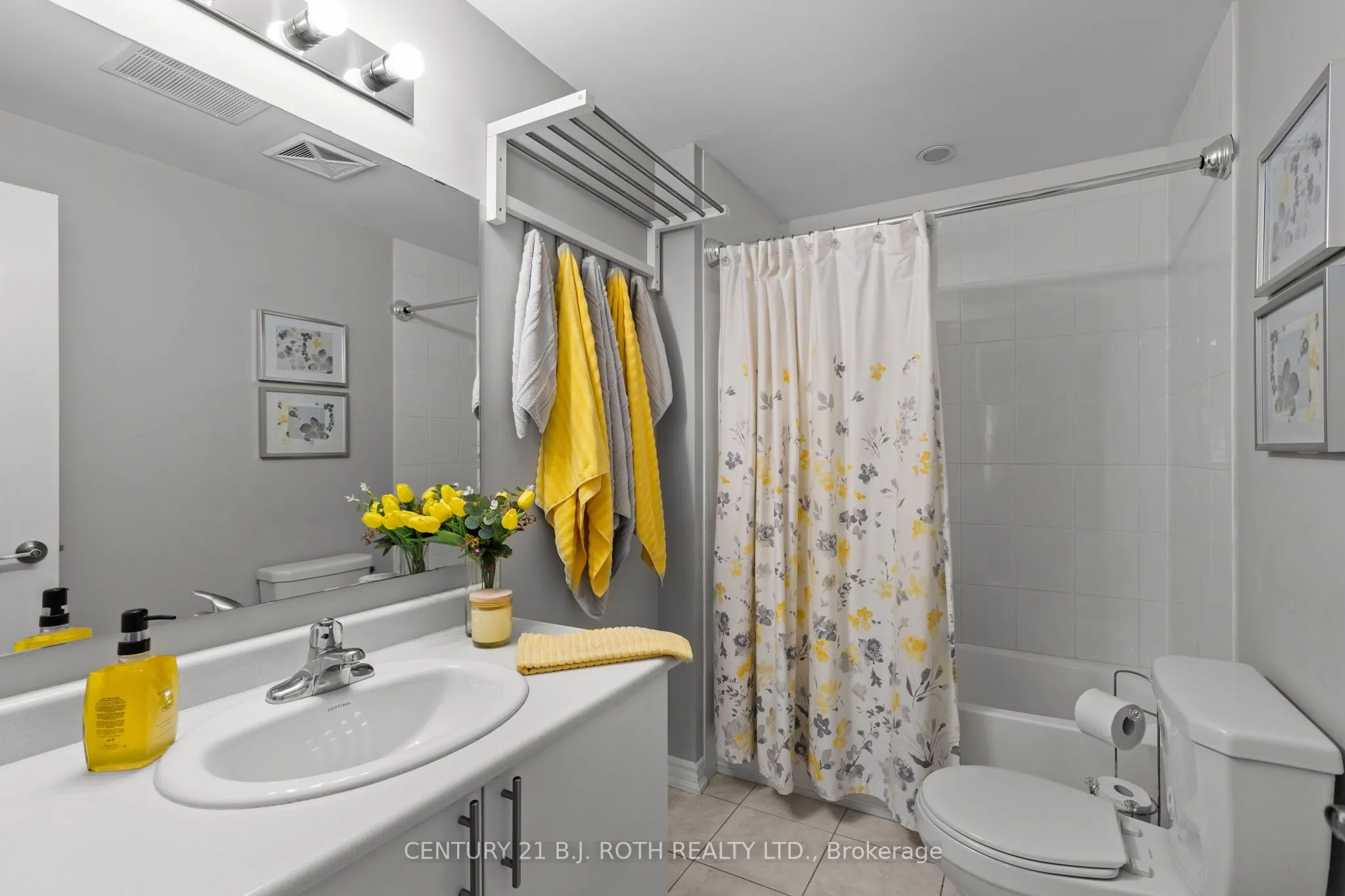 5 GREENWICH Street, #304