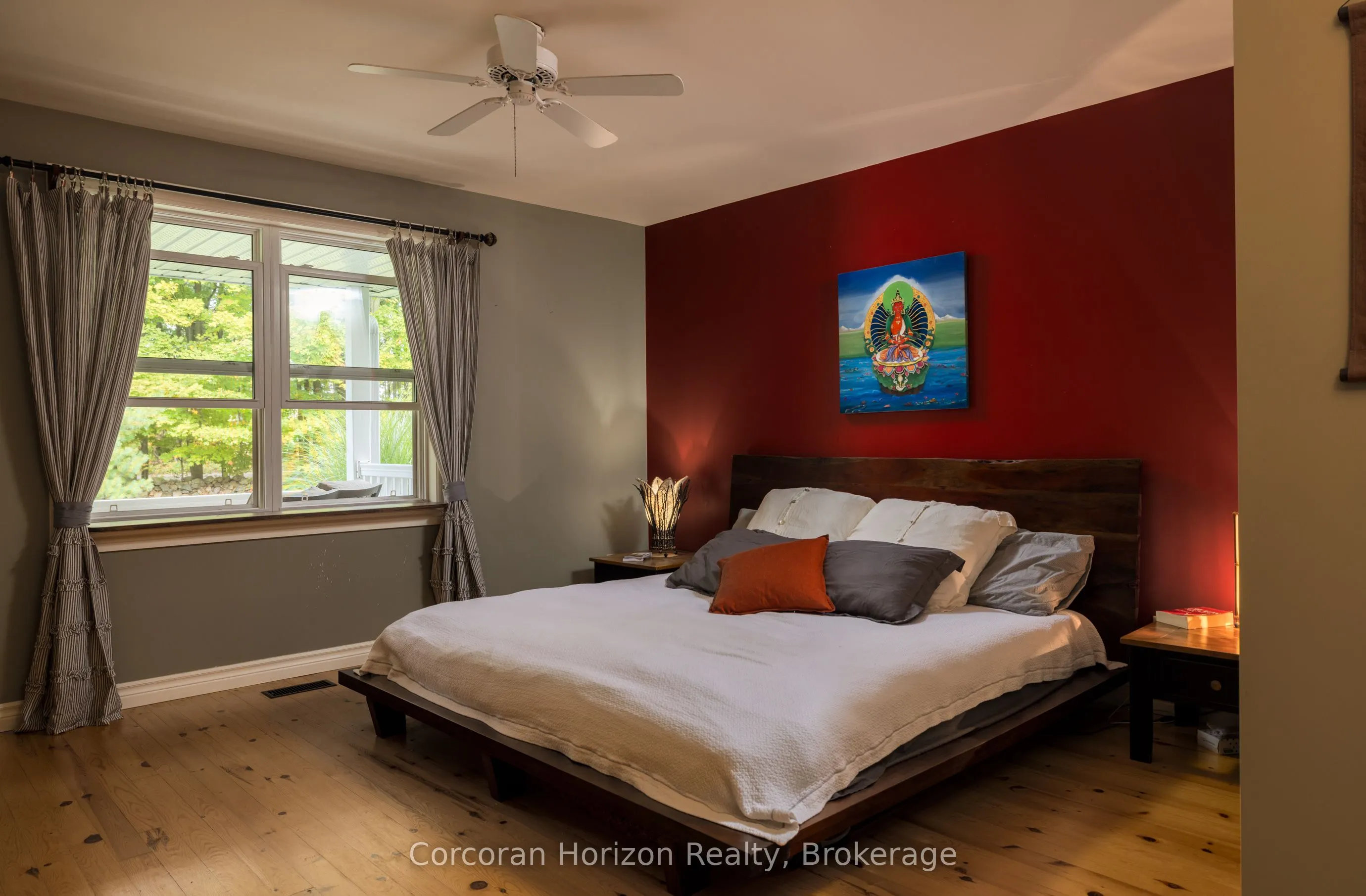 707 Peter Street W