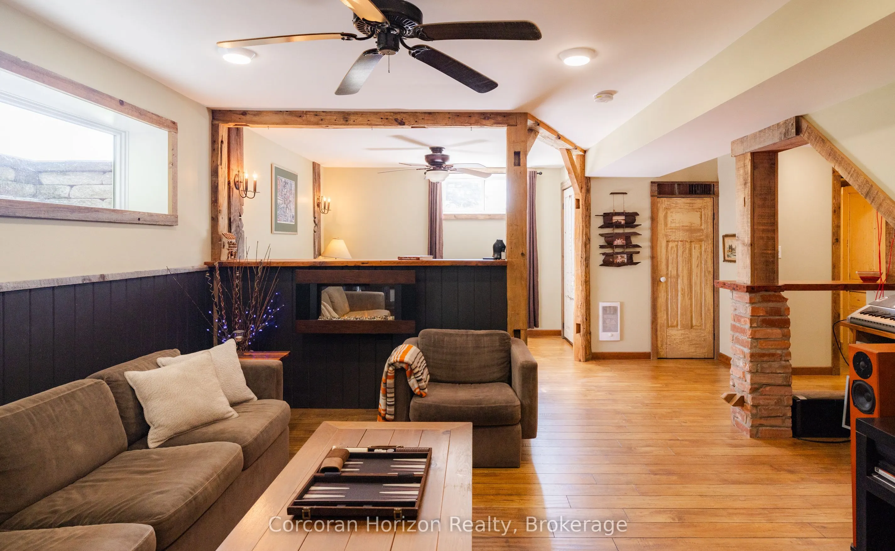 707 Peter Street W