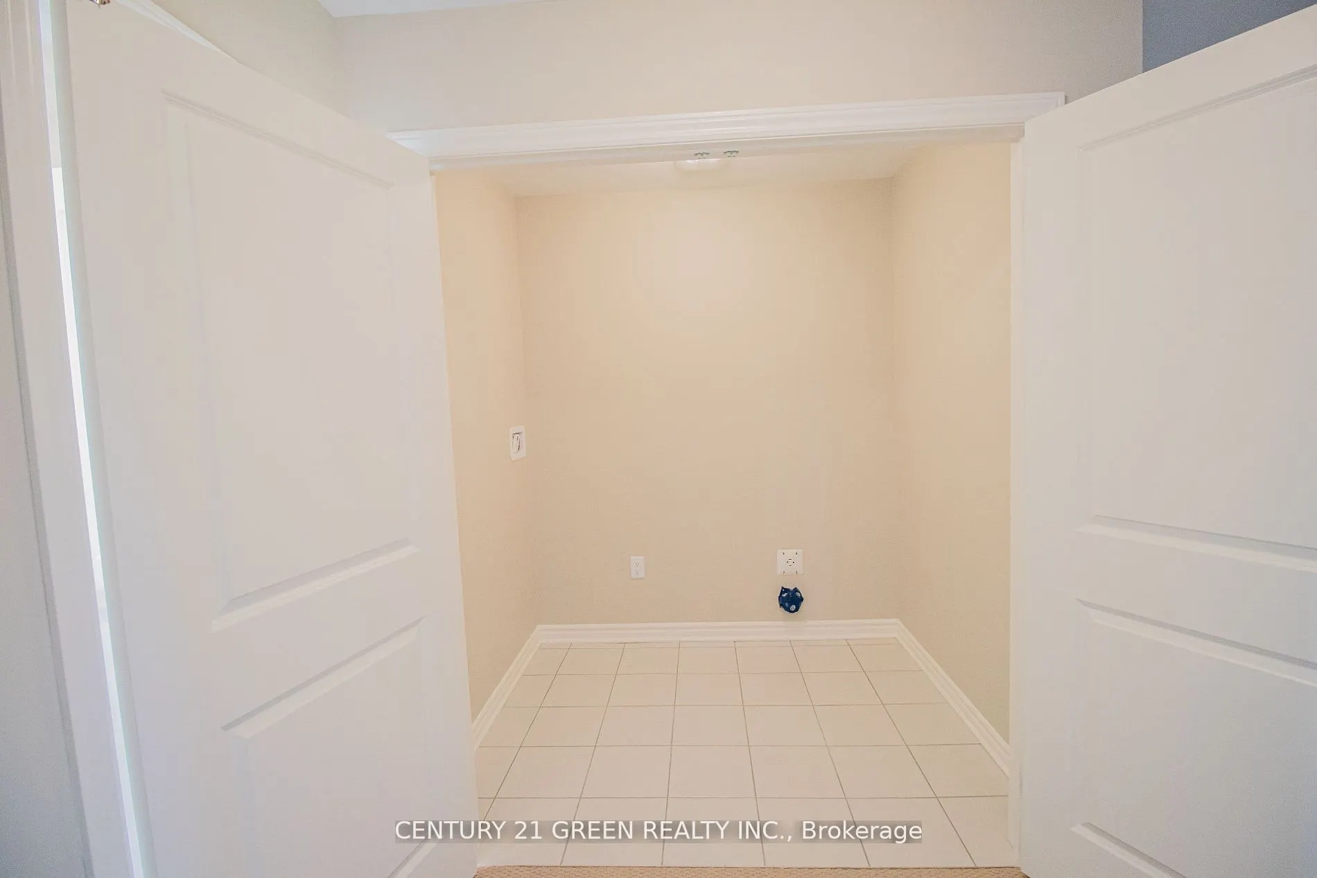 274 Springfield Crescent