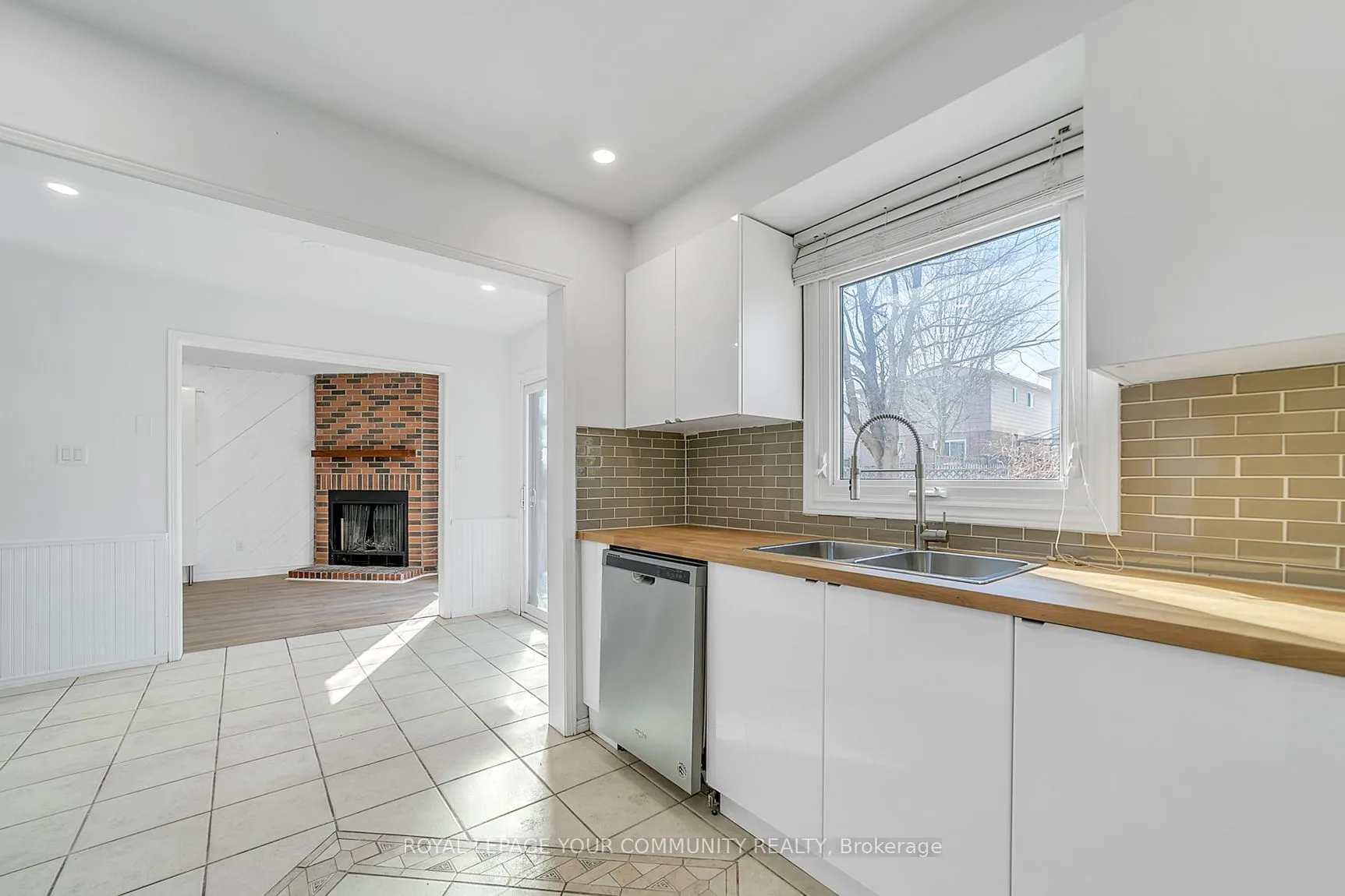 391 Hickling Trail