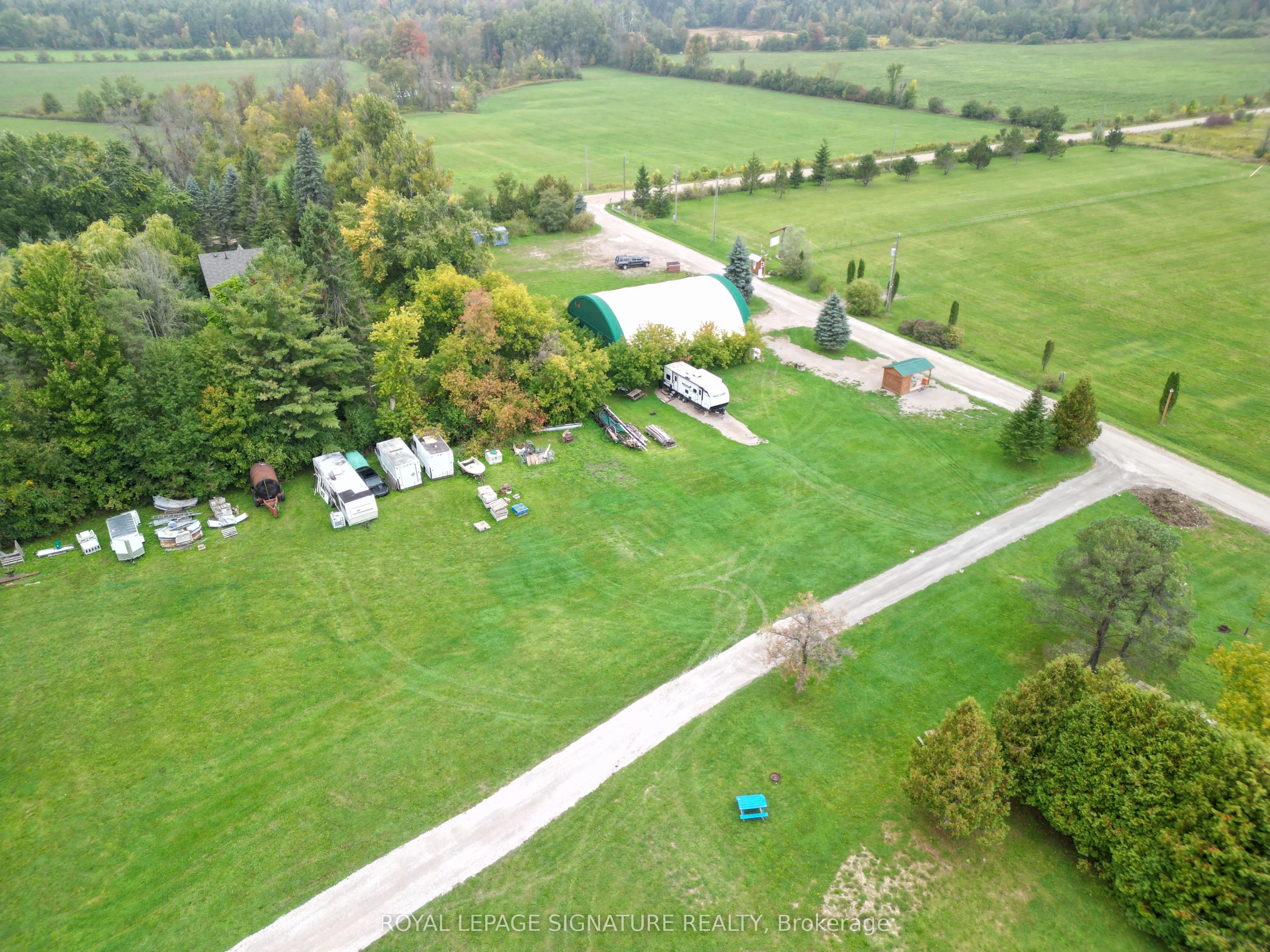 1789 Rainbow Valley Road S