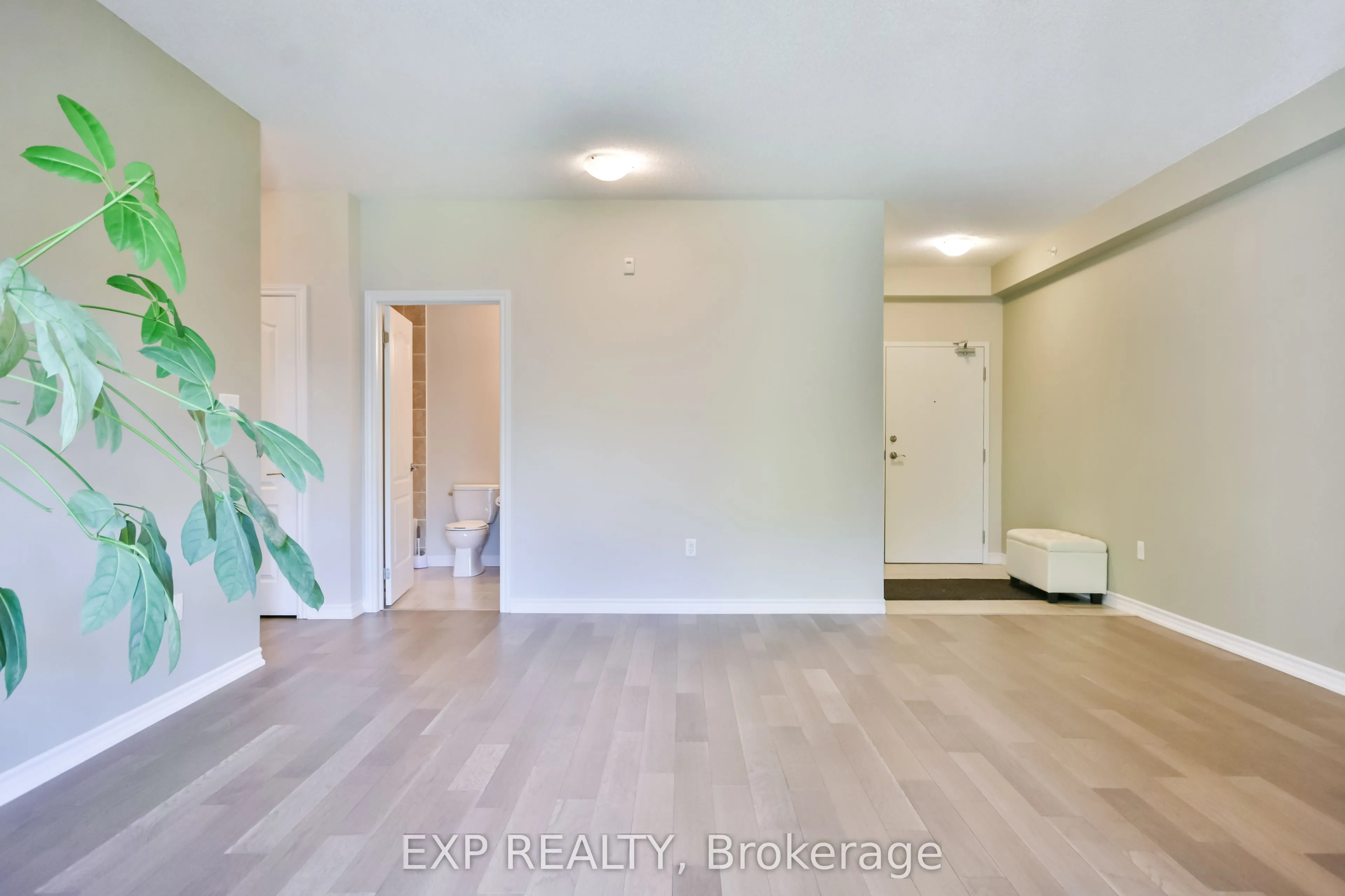 42 Ferndale Drive S, #101