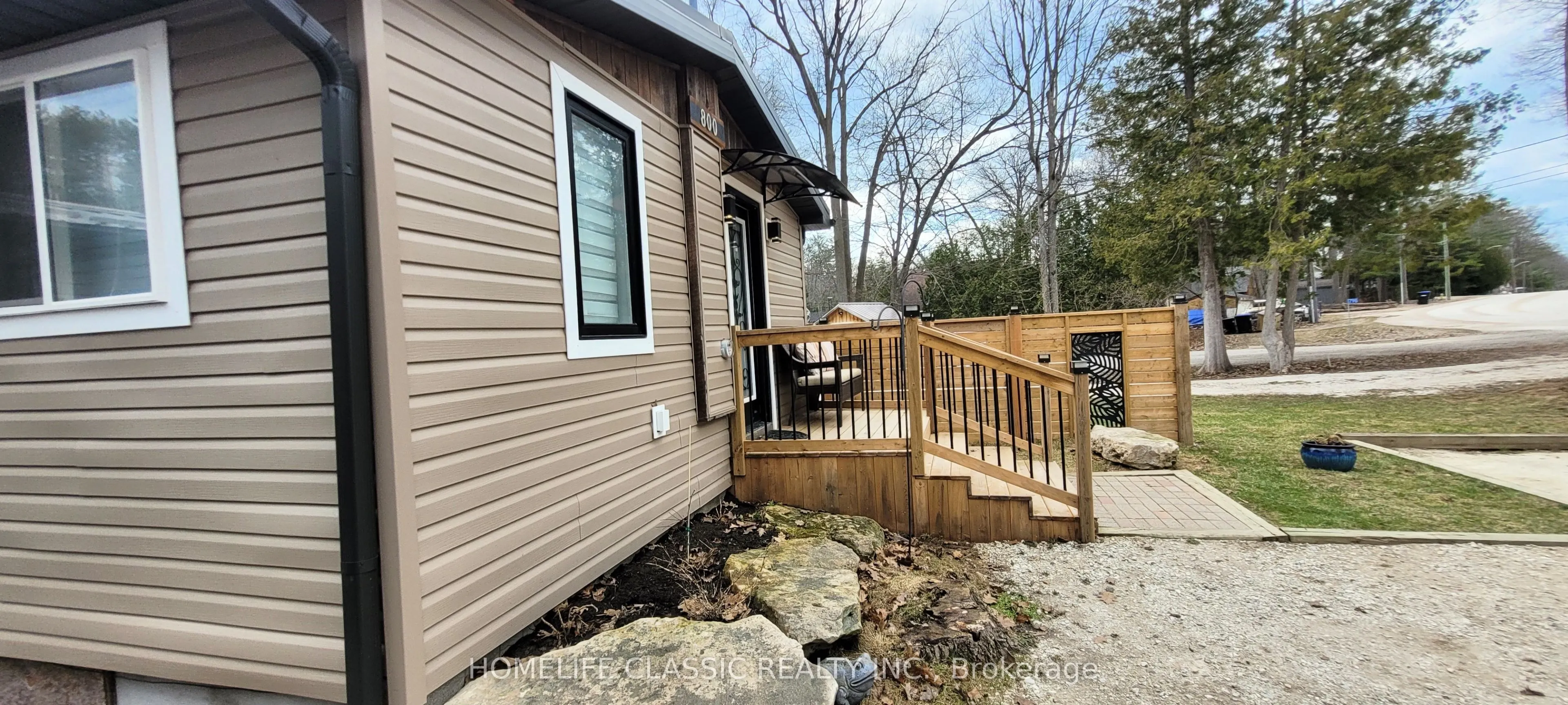 800 Oxbow Park Drive