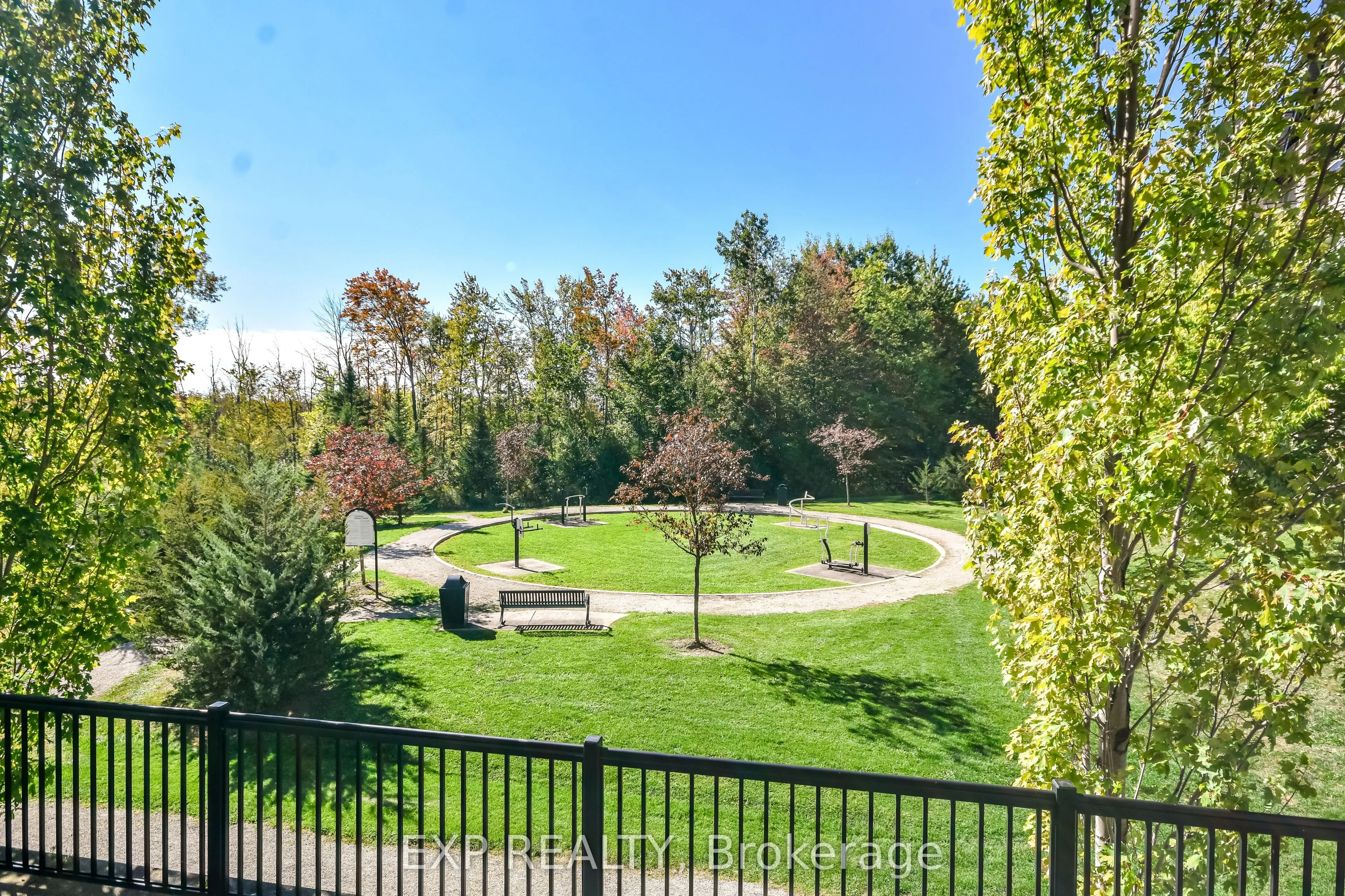 42 Ferndale Drive S, #101