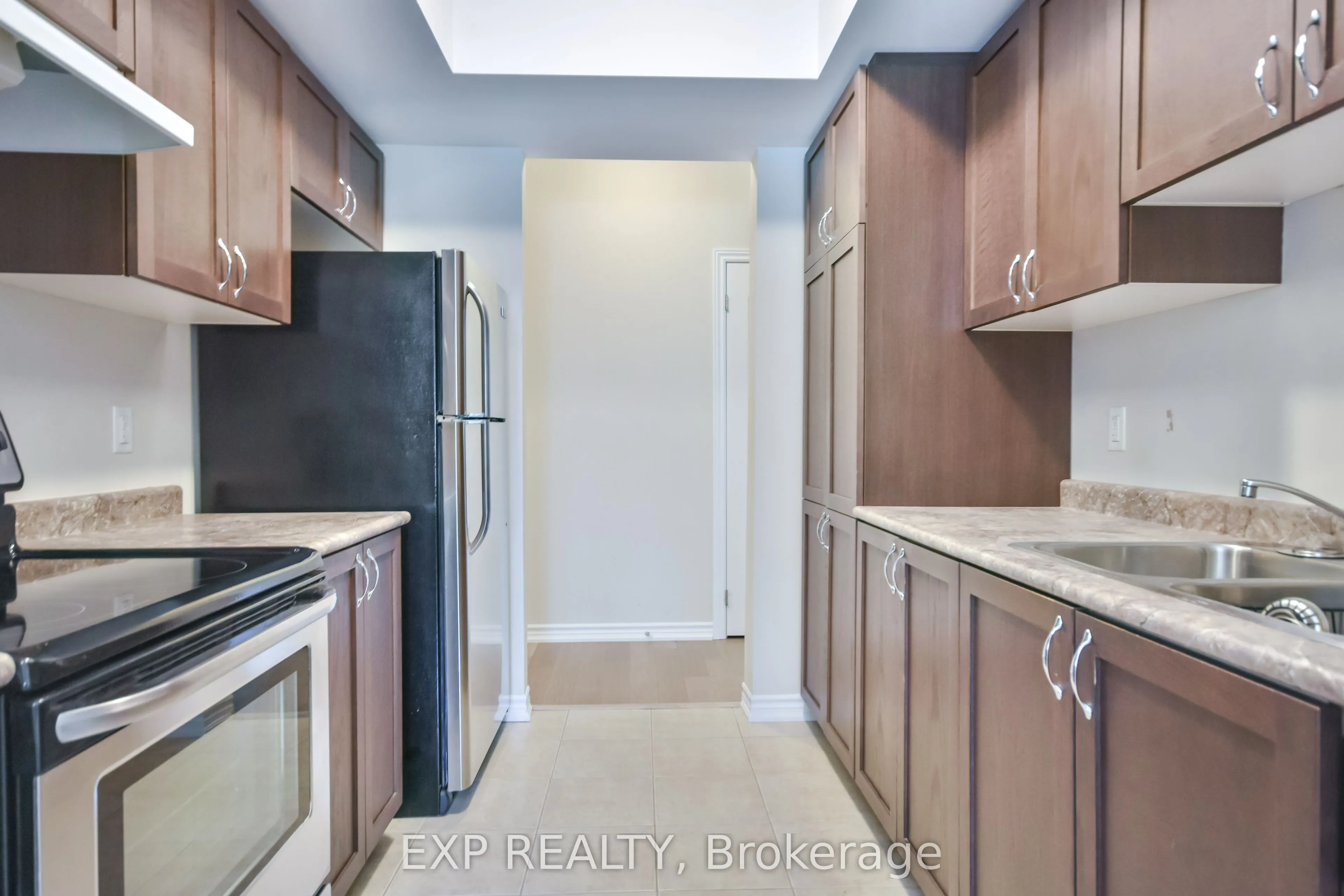 42 Ferndale Drive S, #101