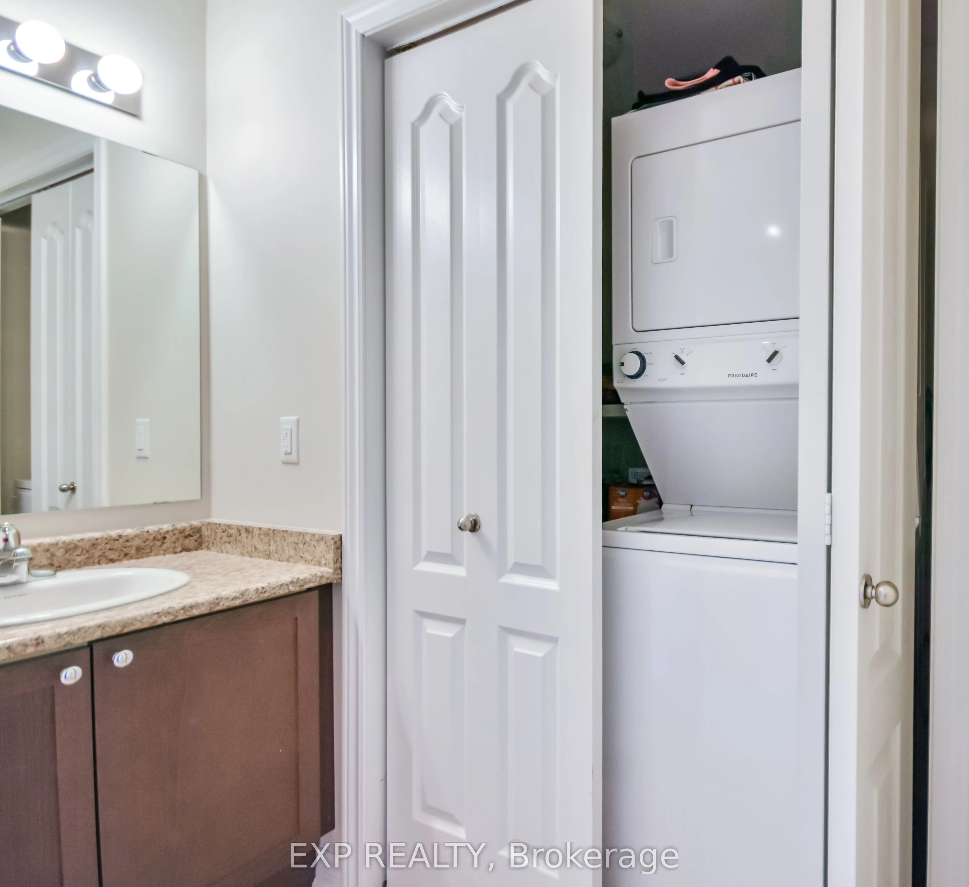 42 Ferndale Drive S, #101