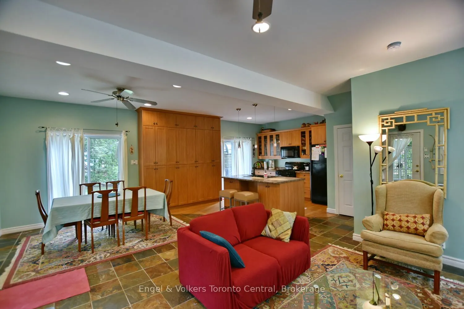 21 47TH Street N