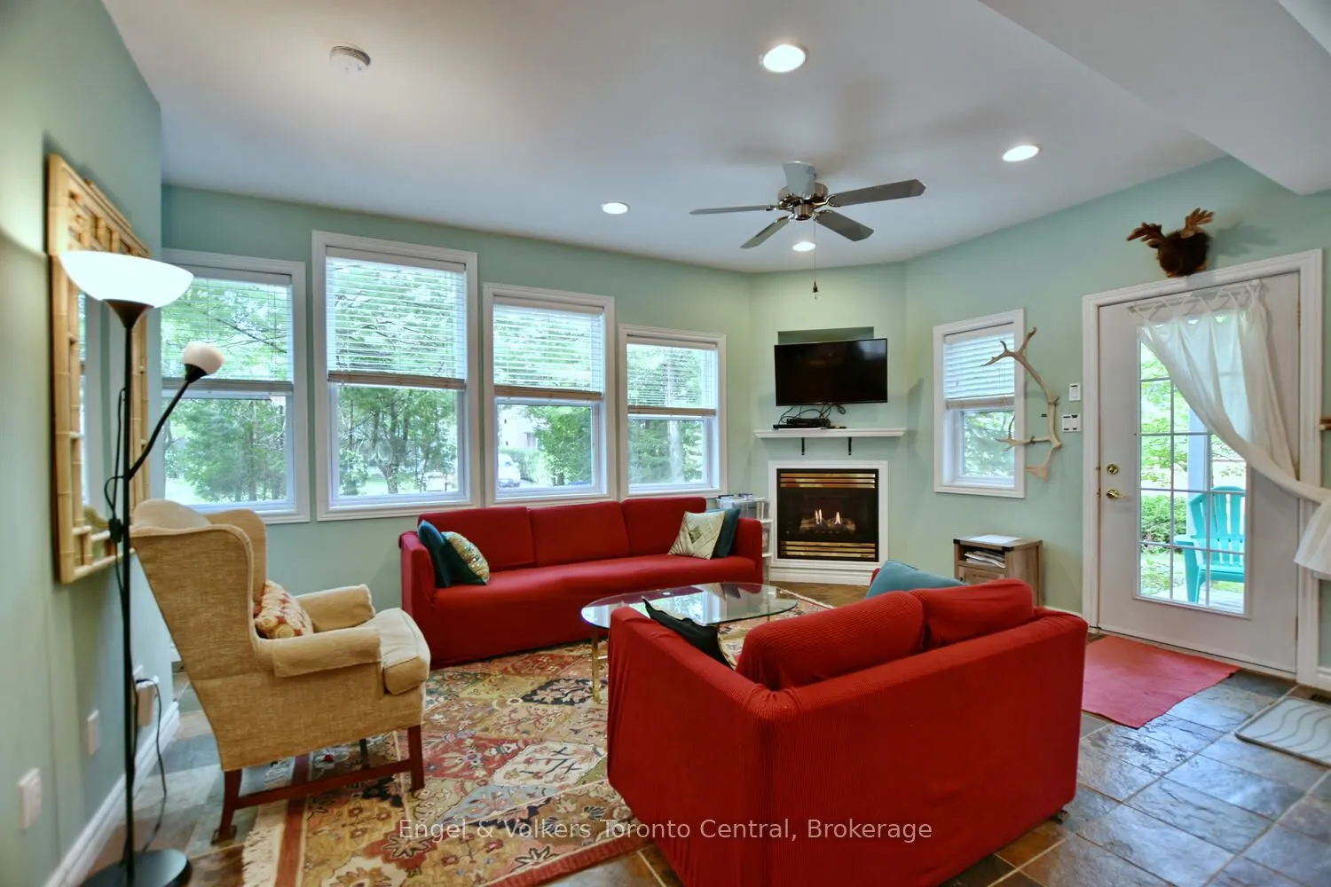 21 47TH Street N