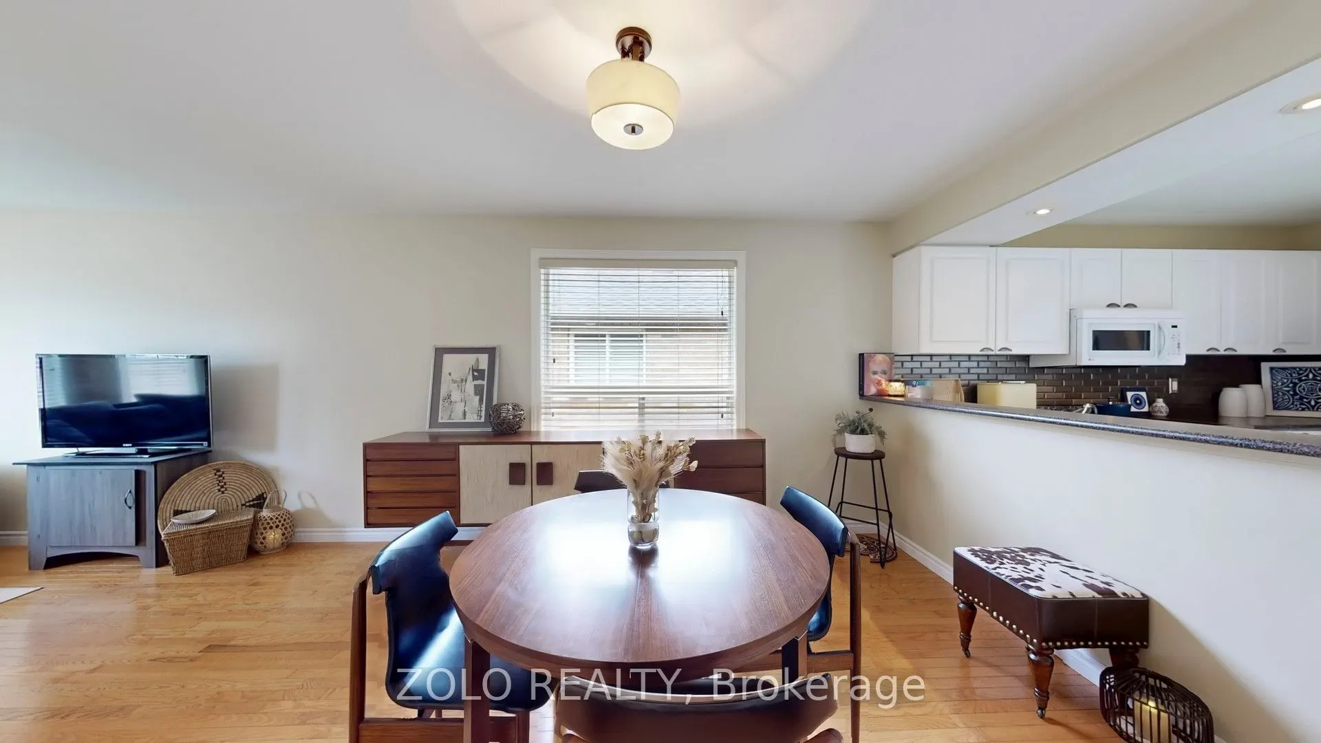 7 Golden Eagle Way