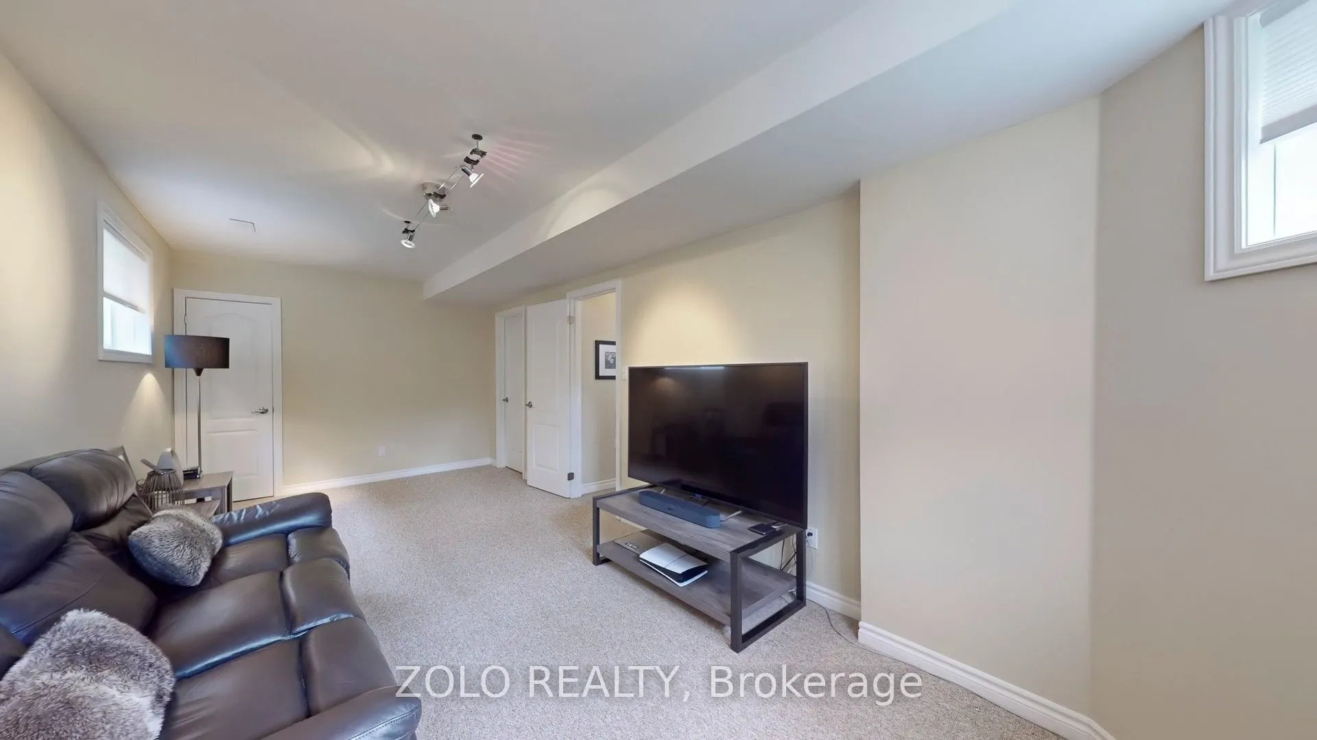 7 Golden Eagle Way
