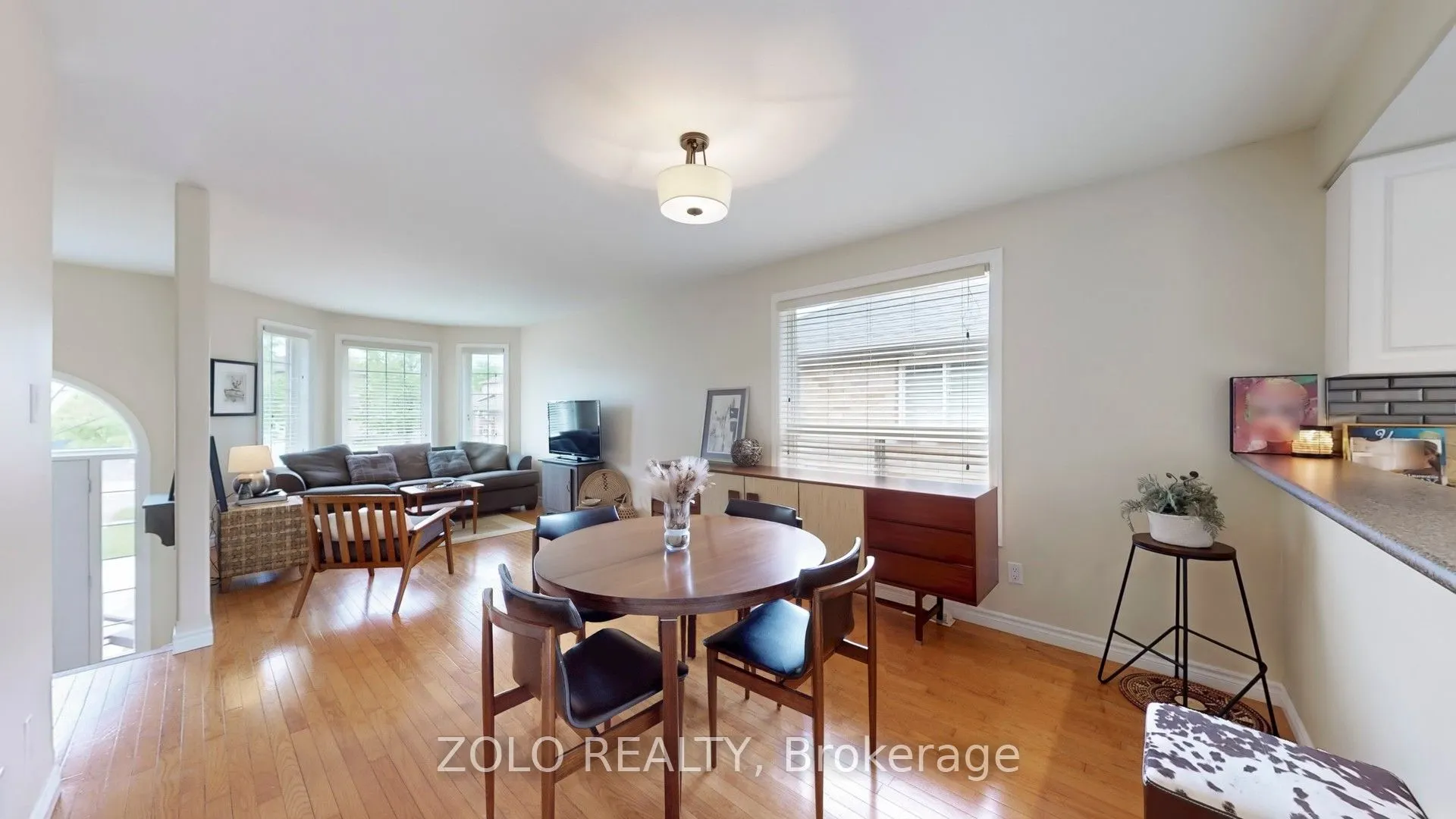 7 Golden Eagle Way