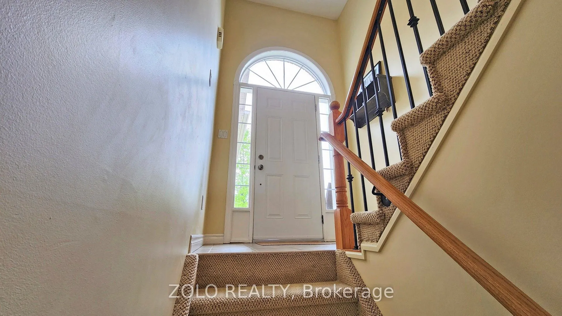 7 Golden Eagle Way