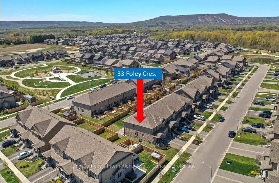 33 Foley Crescent