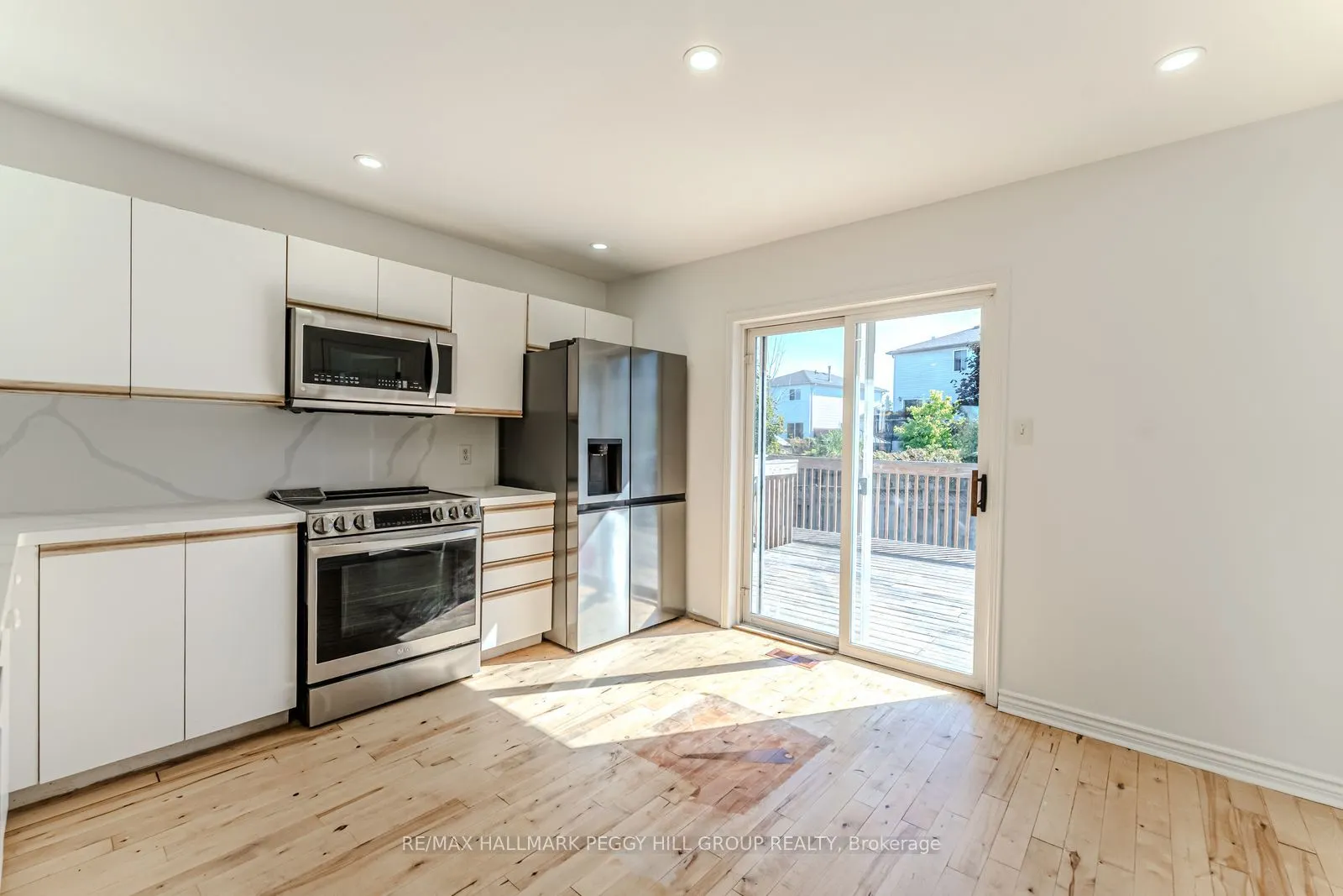 9 Kestrel Court, #Upper