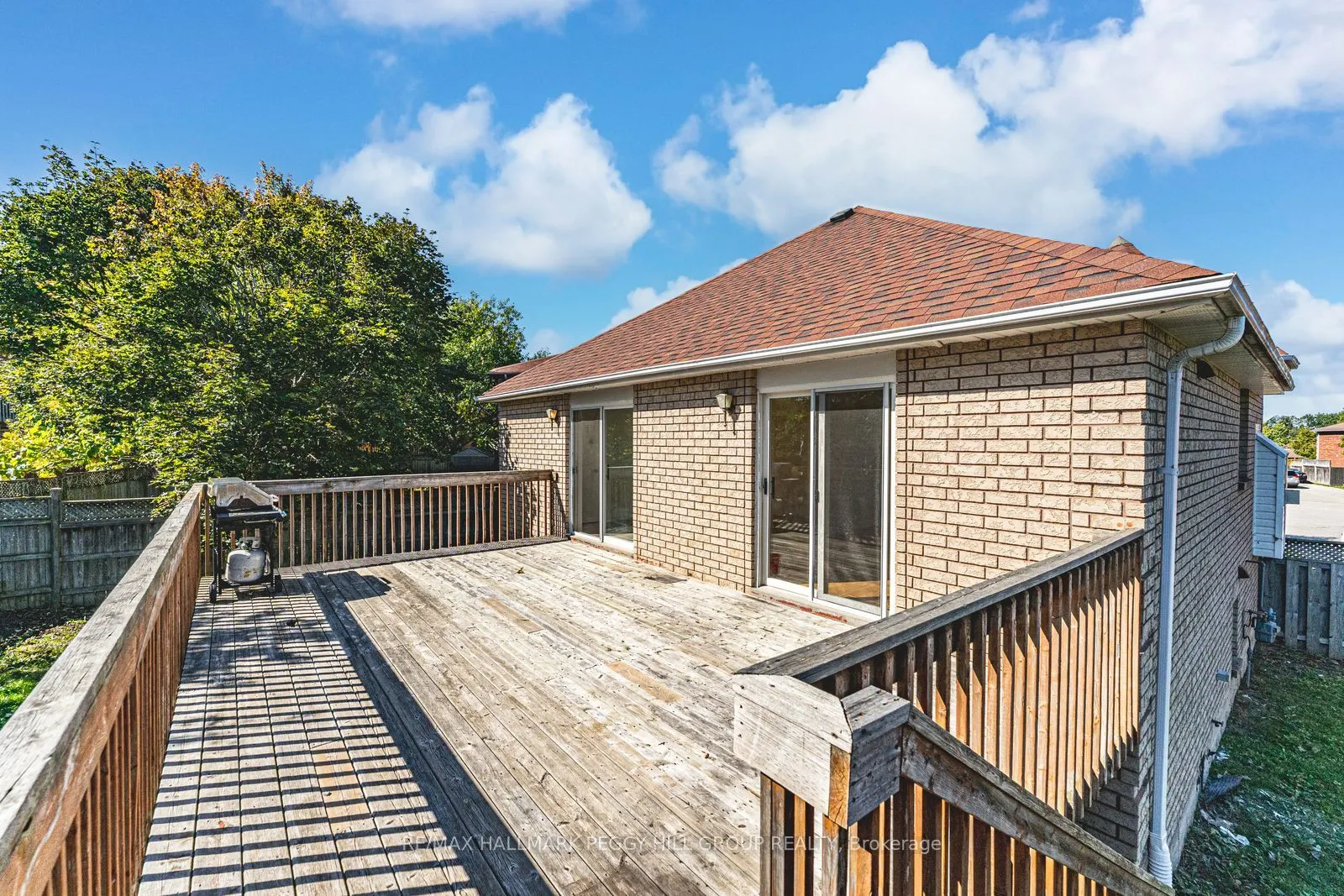 9 Kestrel Court, #Upper
