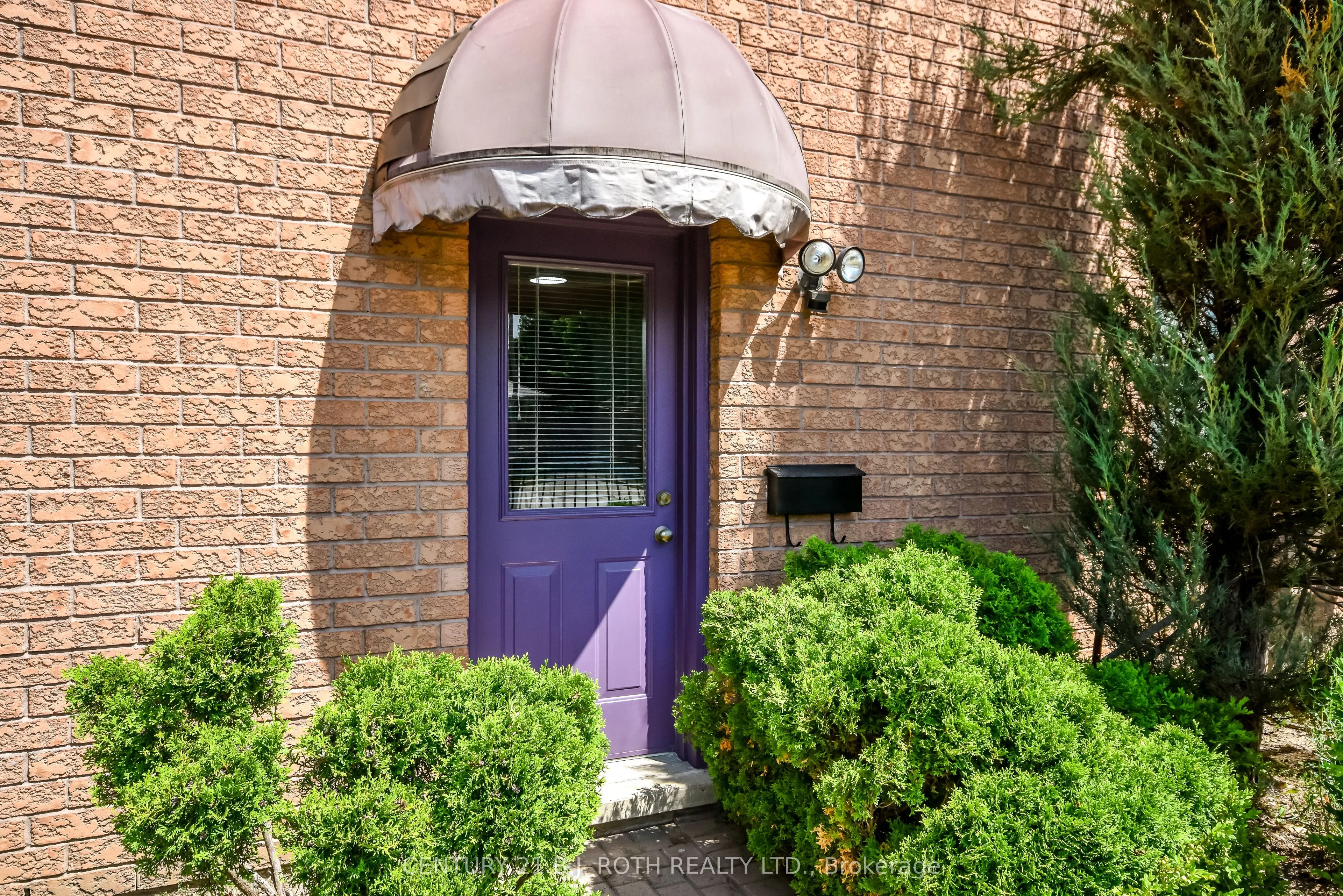 127 Golden Meadow Road