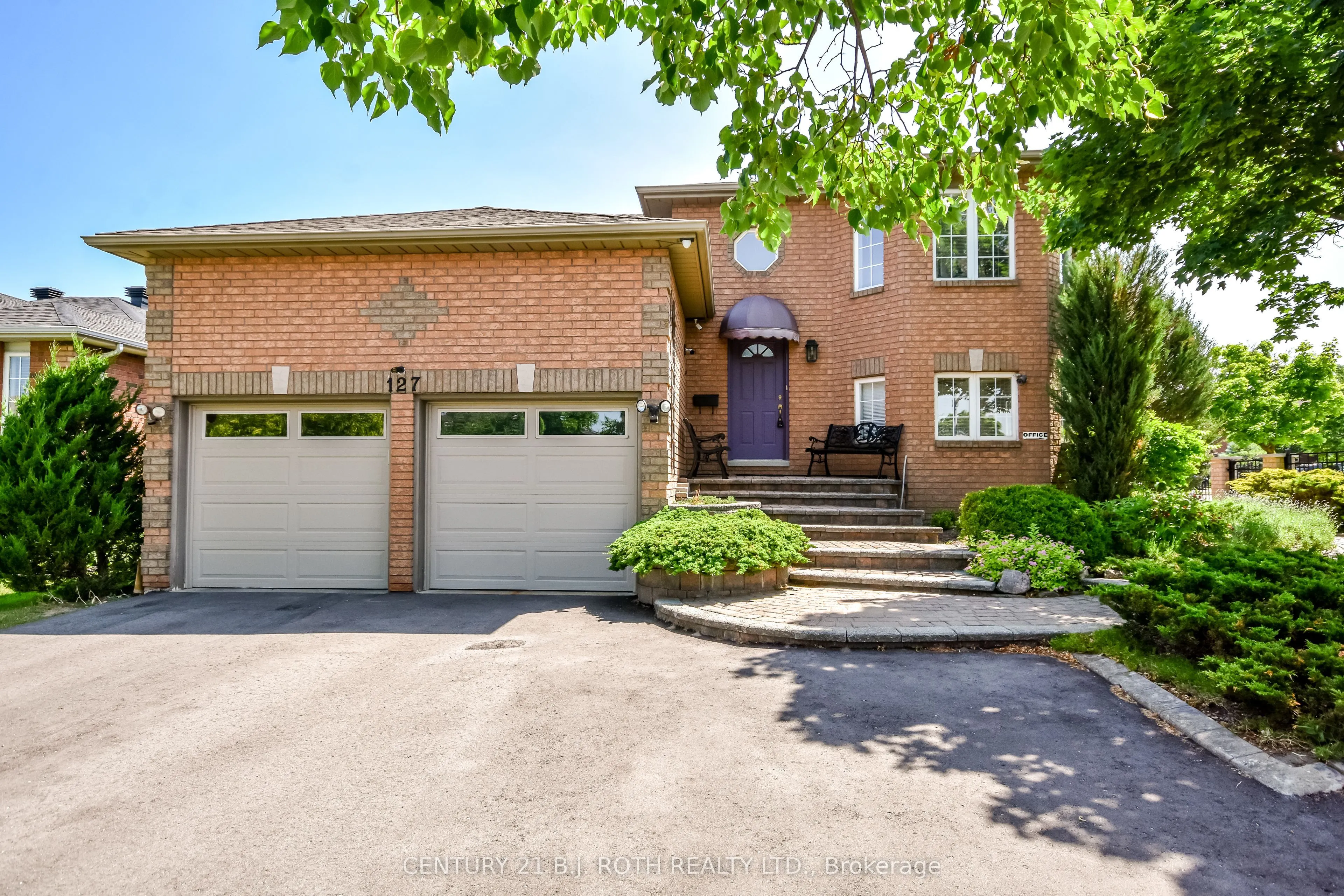127 Golden Meadow Road