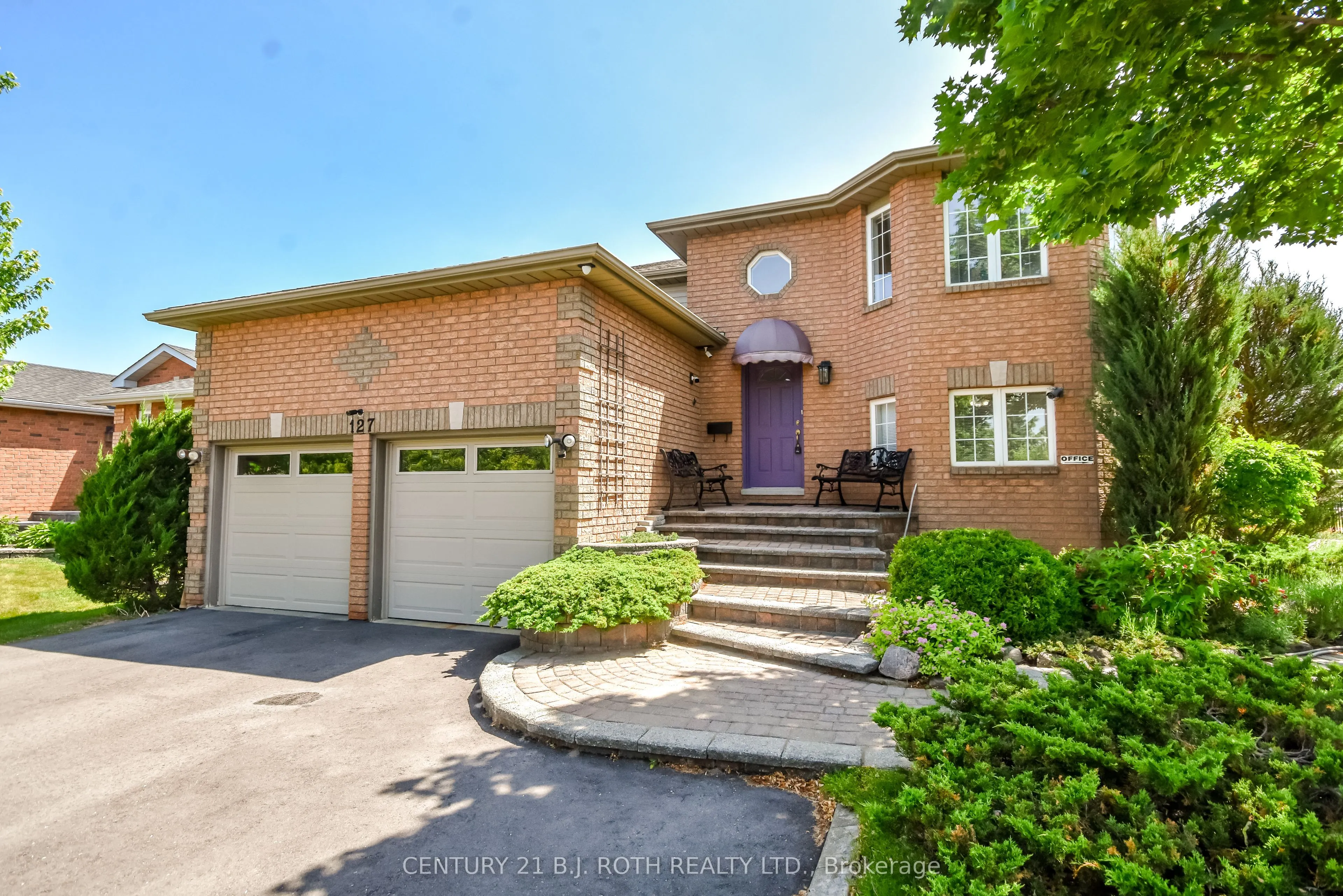 127 Golden Meadow Road