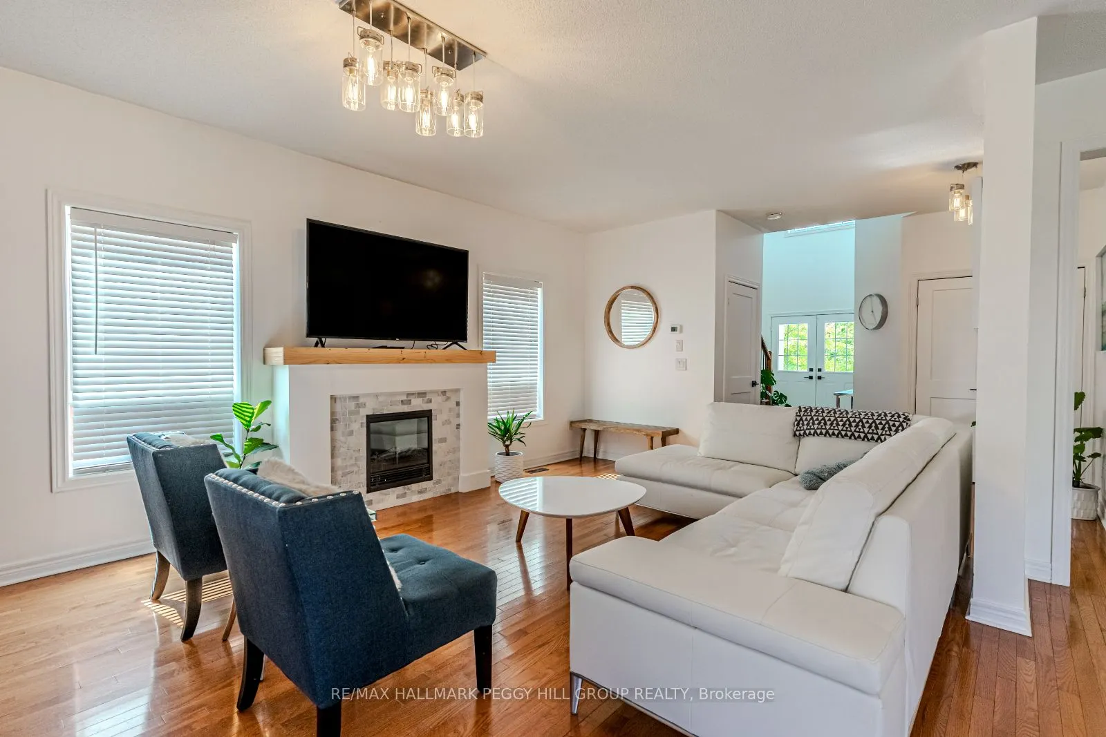 64 Lake Crescent