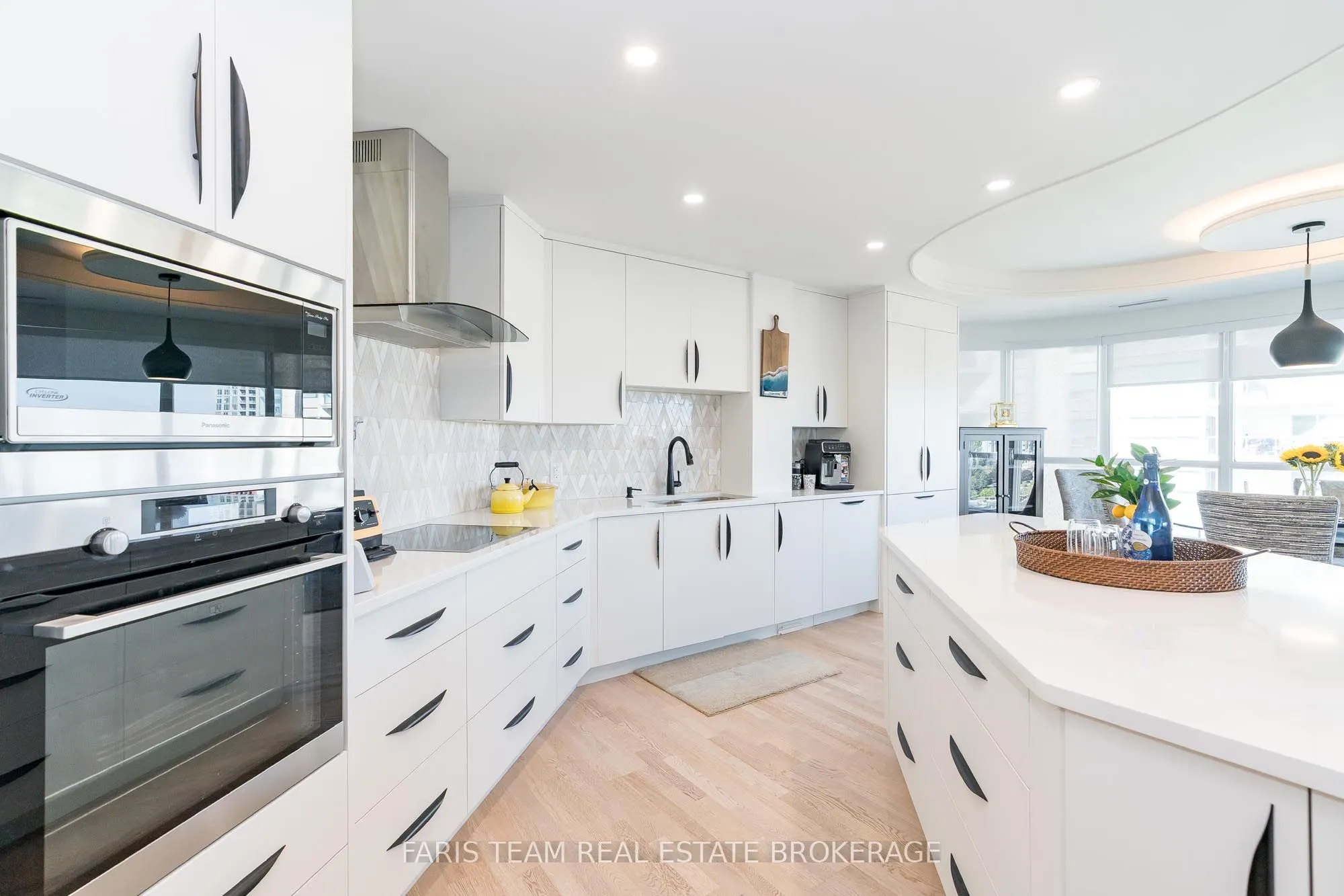 2 Toronto Street, #1409