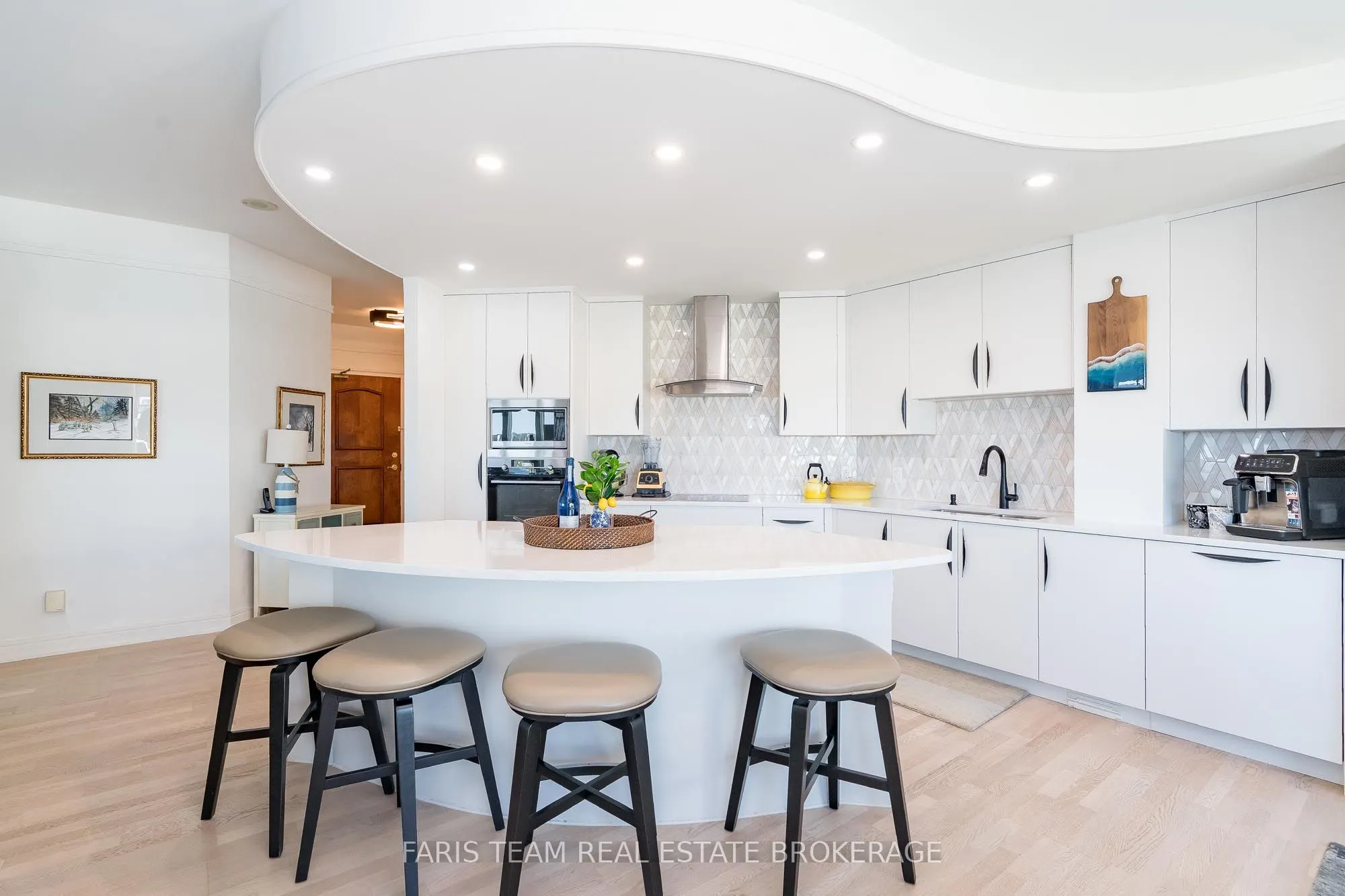 2 Toronto Street, #1409