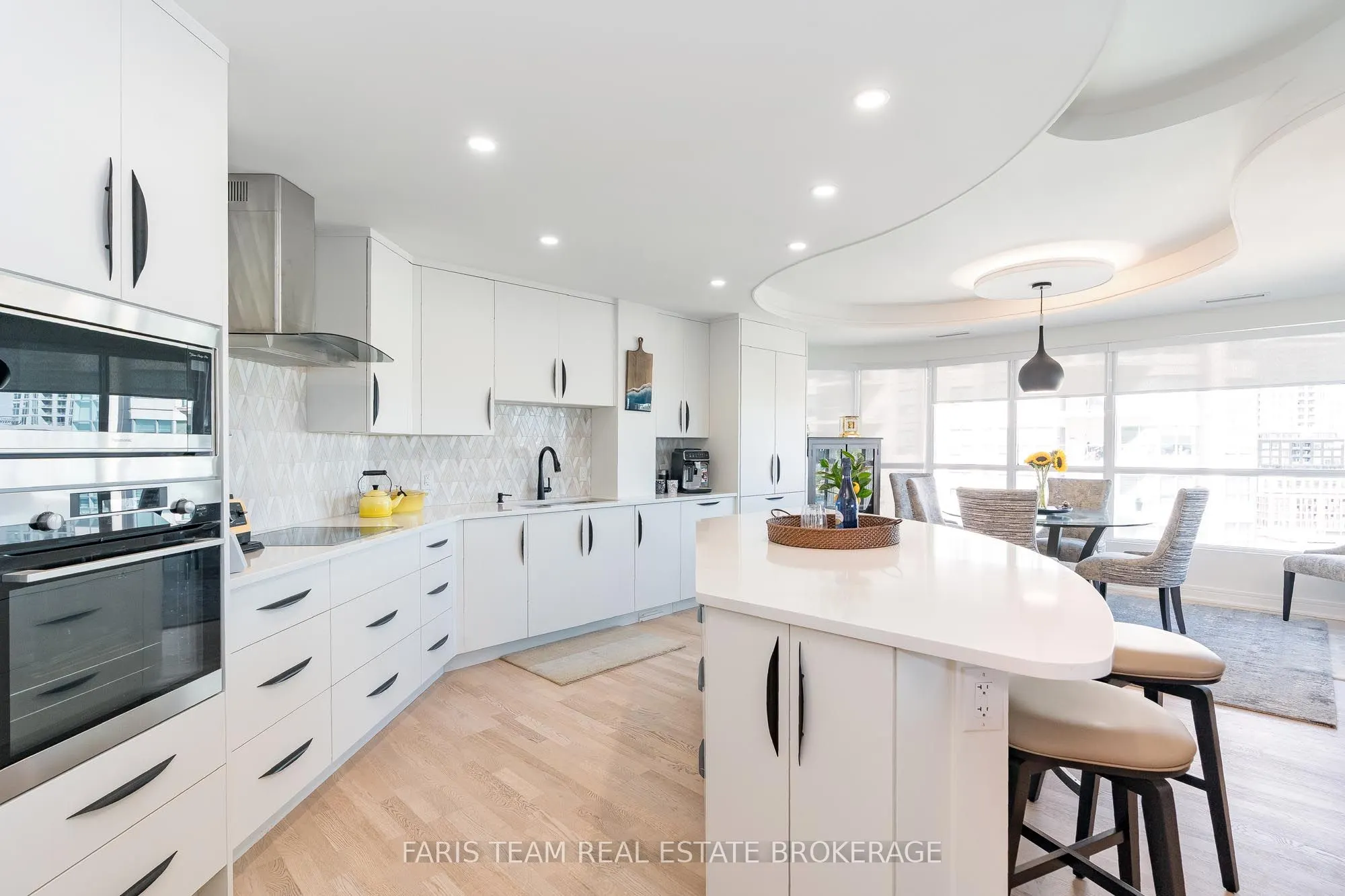 2 Toronto Street, #1409