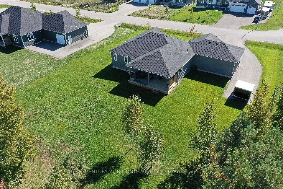 51 CHESLOCK Crescent