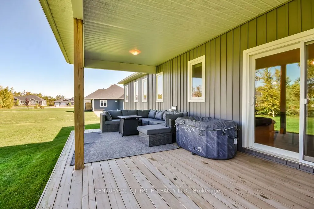 51 CHESLOCK Crescent