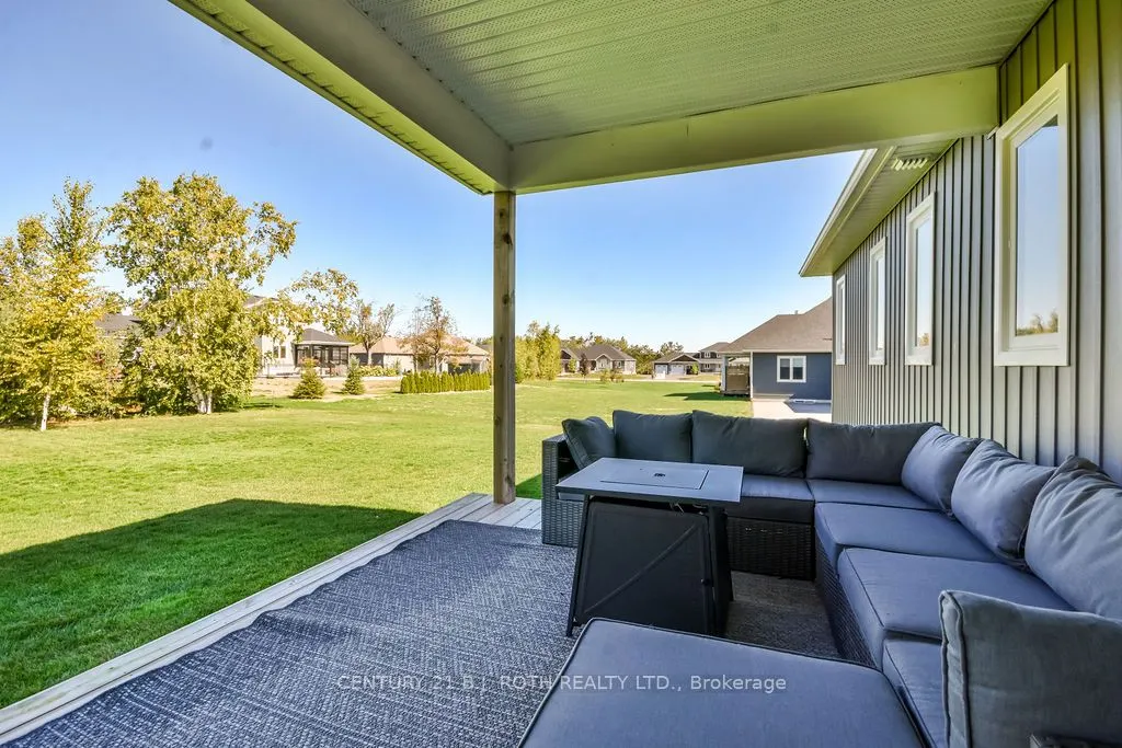51 CHESLOCK Crescent