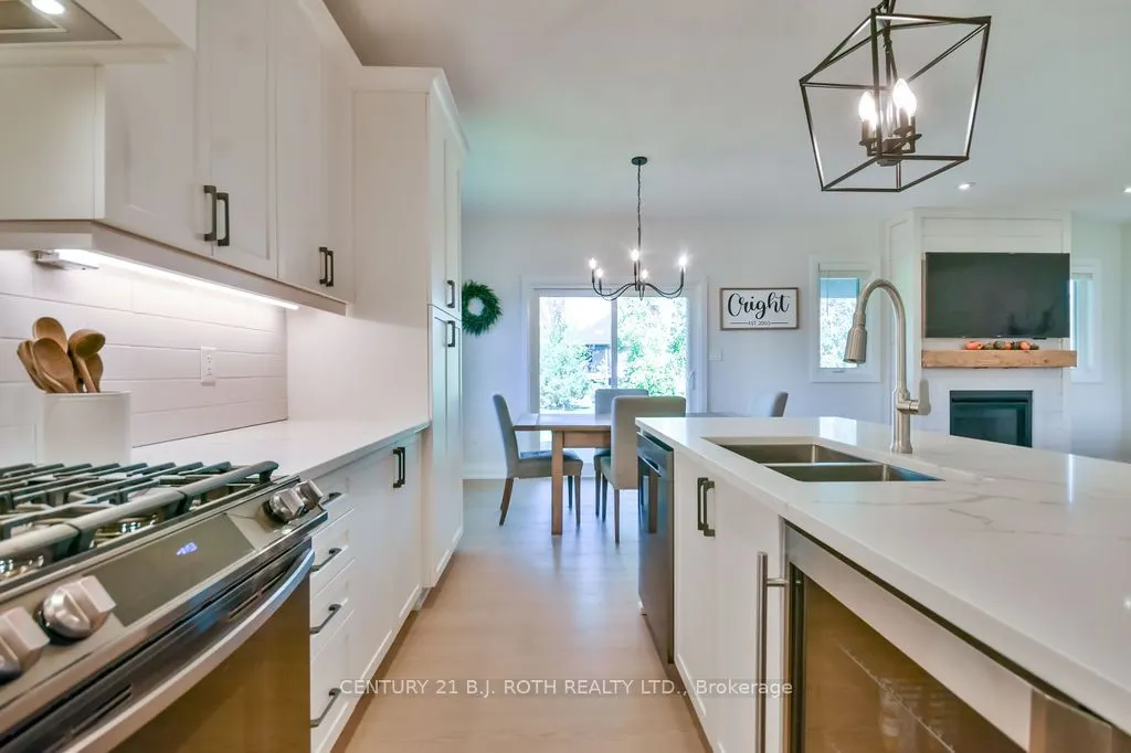 51 CHESLOCK Crescent