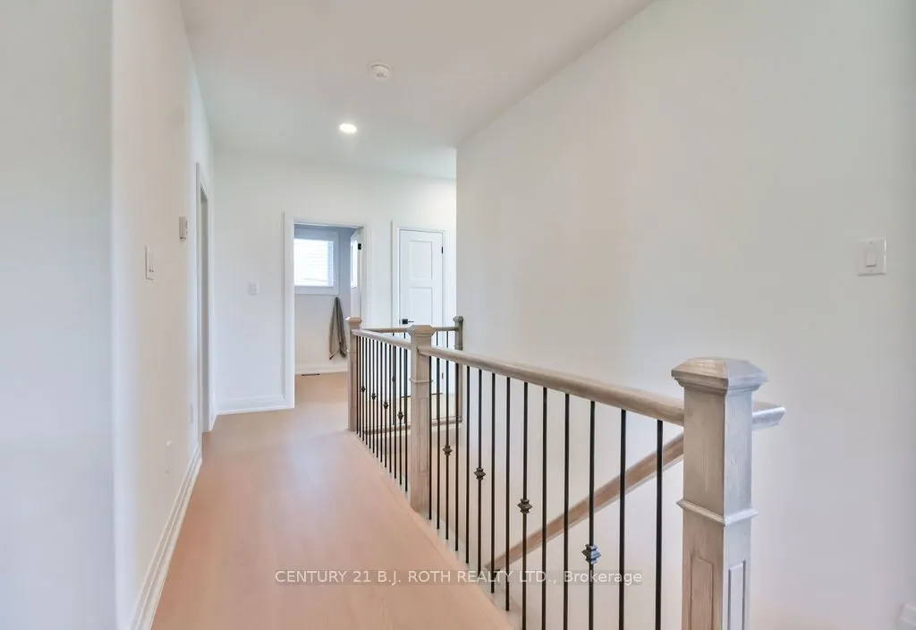 51 CHESLOCK Crescent