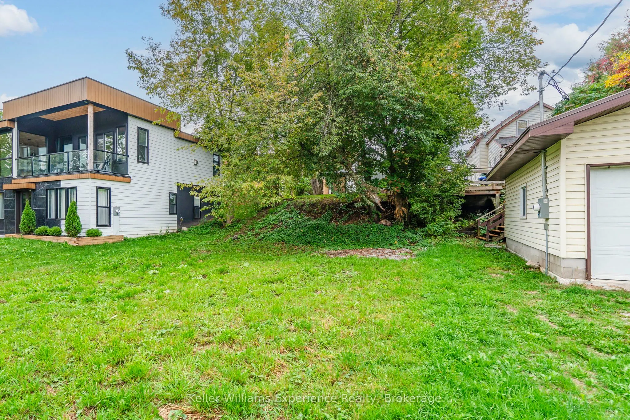 3355 Muskoka Street
